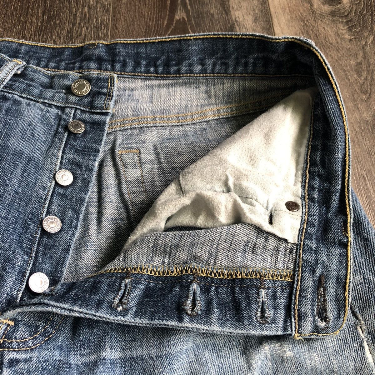 Levi's Vintage Levi’s 501 Buttonfly Distressed Denim Jeans 32x30 Size US 32 / EU 48 - 9 Thumbnail