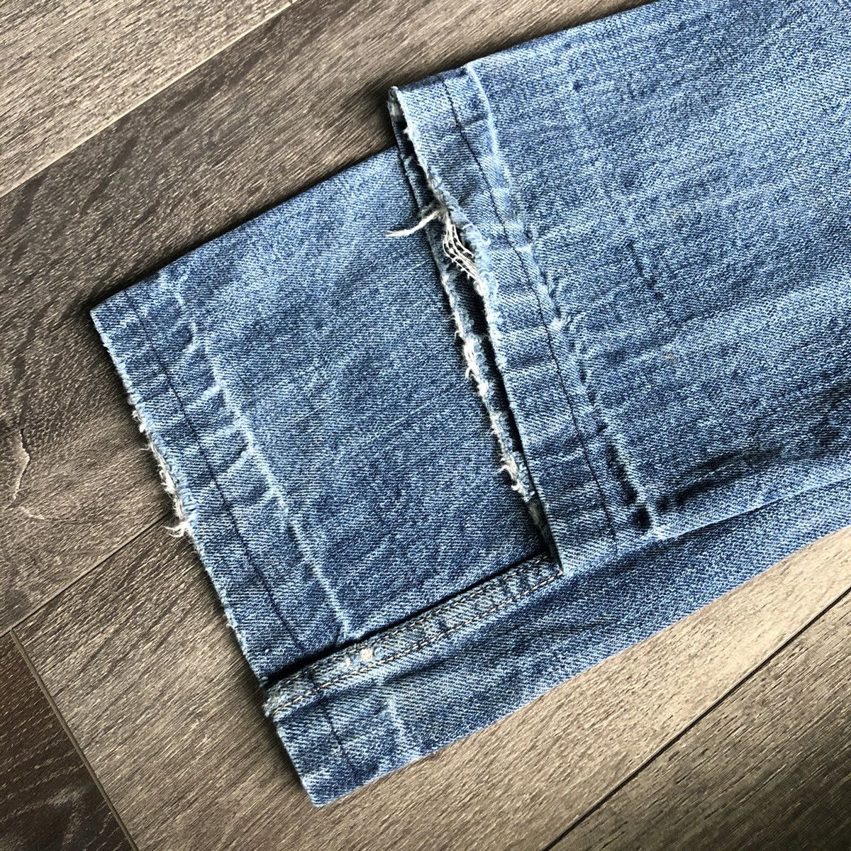 Levi's Vintage Levi’s 501 Buttonfly Distressed Denim Jeans 32x30 Size US 32 / EU 48 - 5 Thumbnail