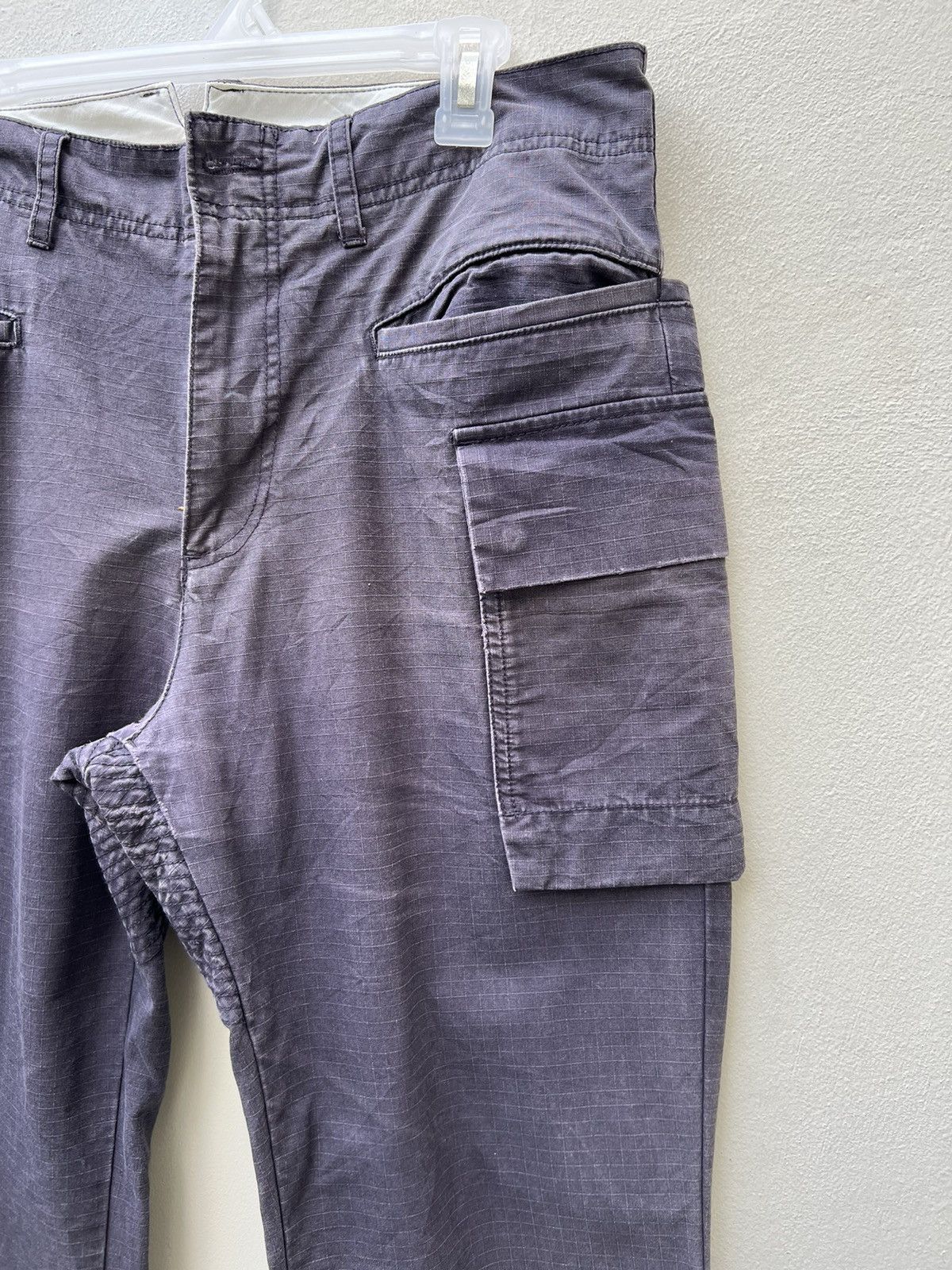 Snow Peak Snow Peak Distress Sun Faded Ripstop Cargo Trouser Pant Size US 32 / EU 48 - 11 Thumbnail