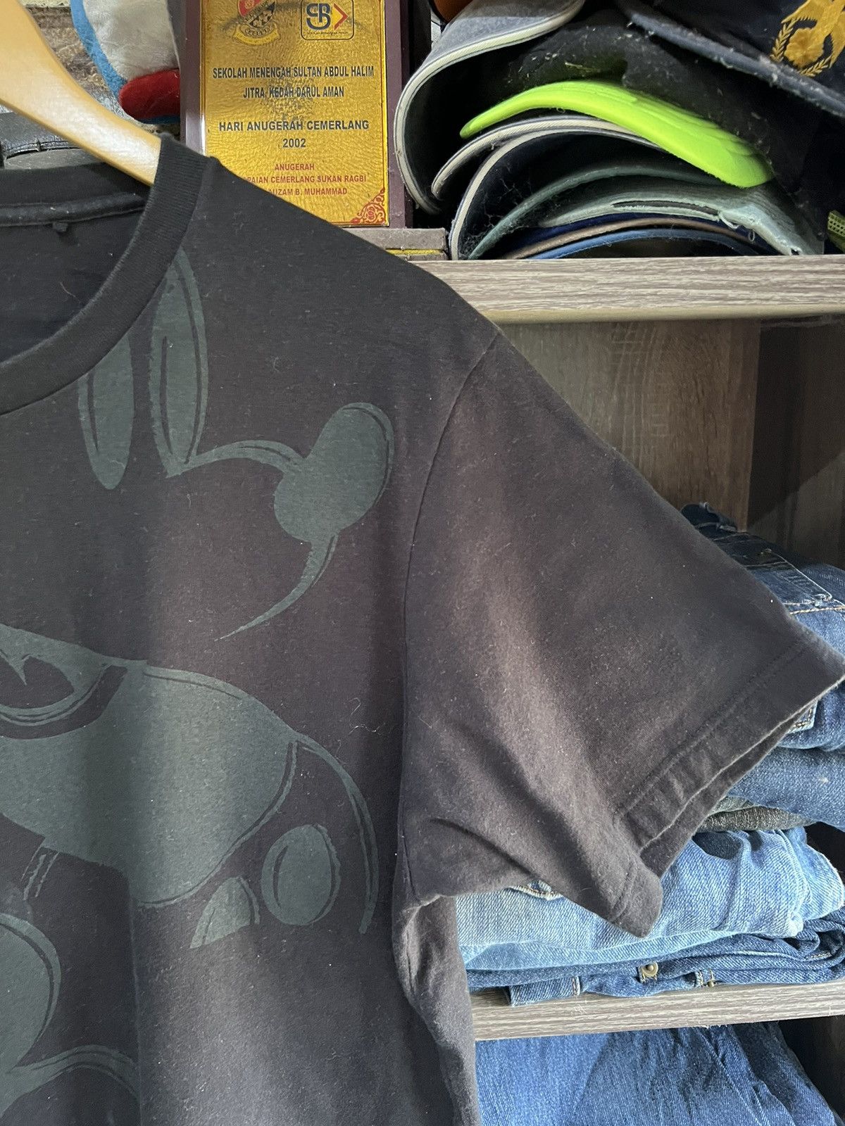 Andy Warhol × Uniqlo 🔥Big Print Andy Warhol x Mickey x Uniqlo Size US M / EU 48-50 / 2 - 5 Thumbnail
