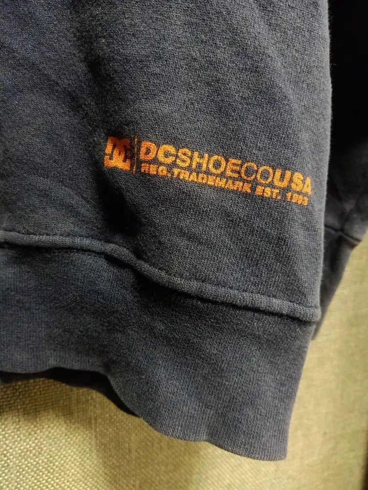 DC vintage 90s sweatshirt dcshoe skateboard very rare Size US L / EU 52-54 / 3 - 2 Thumbnail