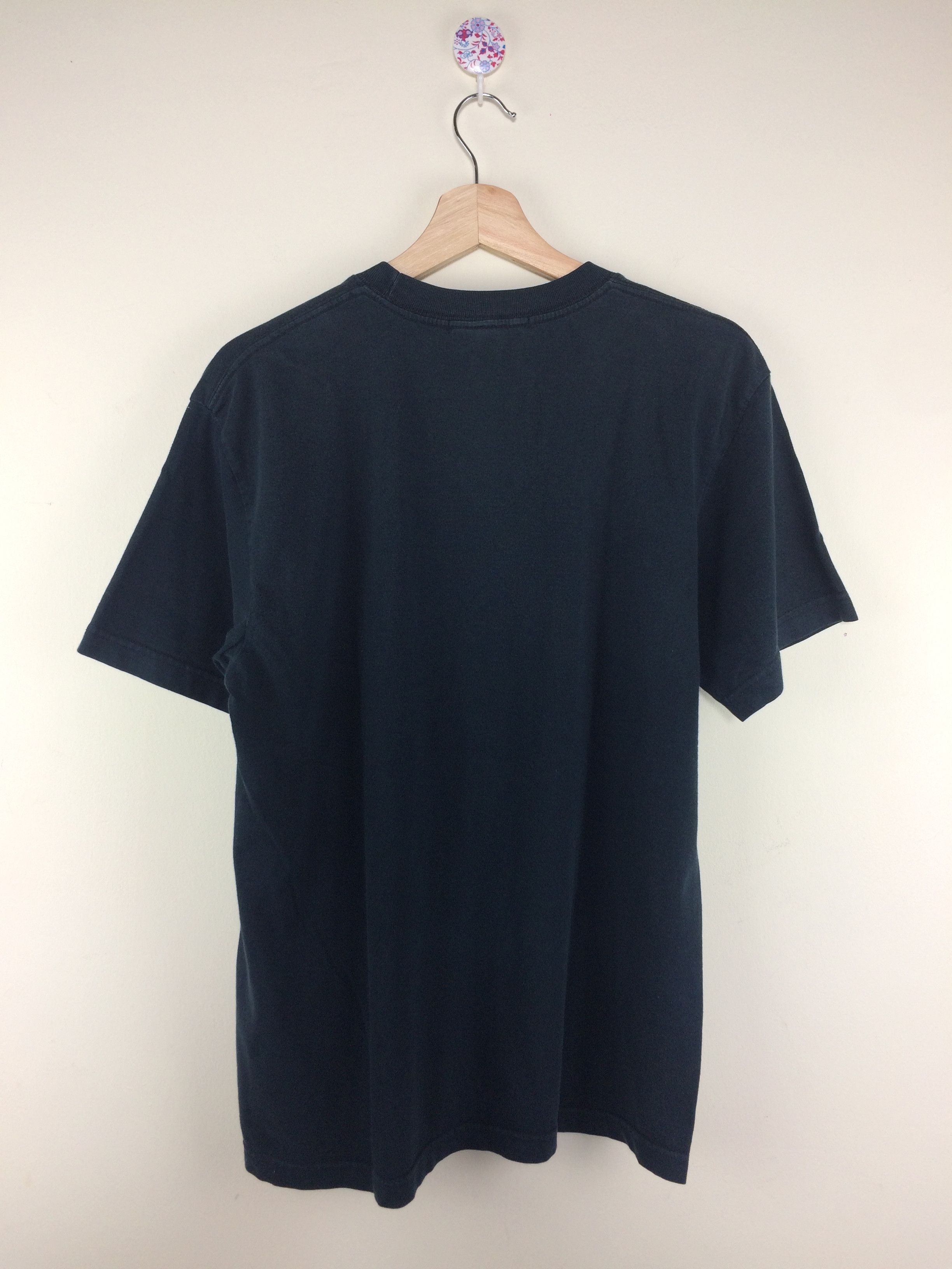 Anime × Vintage 2002 Final Fantasy Video Game Series Anime Tee Size US L / EU 52-54 / 3 - 5 Thumbnail