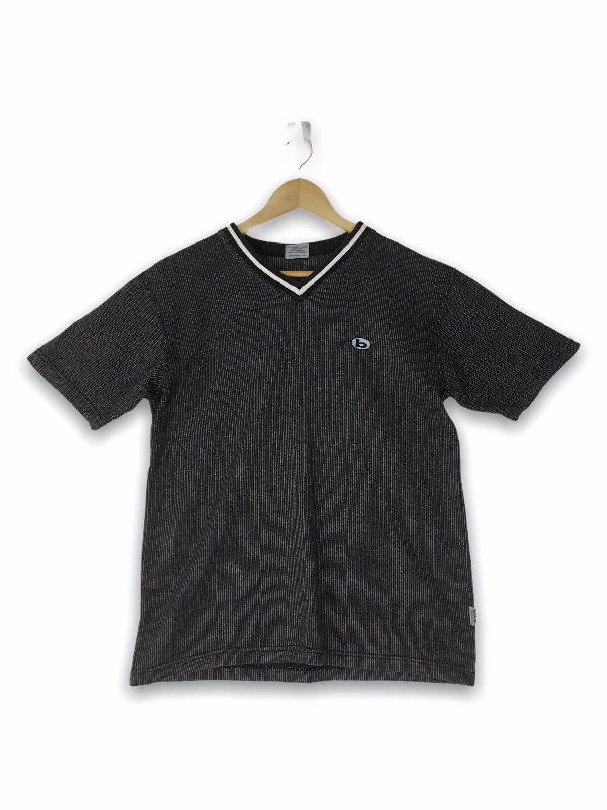 Vintage Vintage rare Bitch Skateboard v neck tees Size US L / EU 52-54 / 3 - 1 Thumbnail