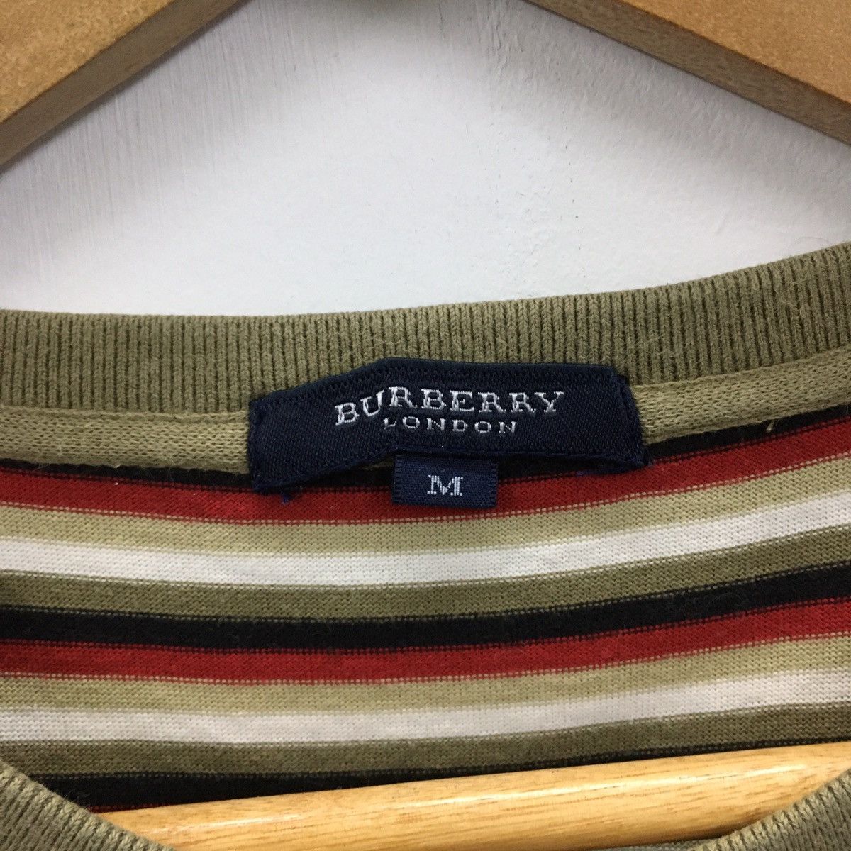 Burberry Rare BURBERRY Striped Small Logo Embroidery Tshirt Size US M / EU 48-50 / 2 - 3 Thumbnail