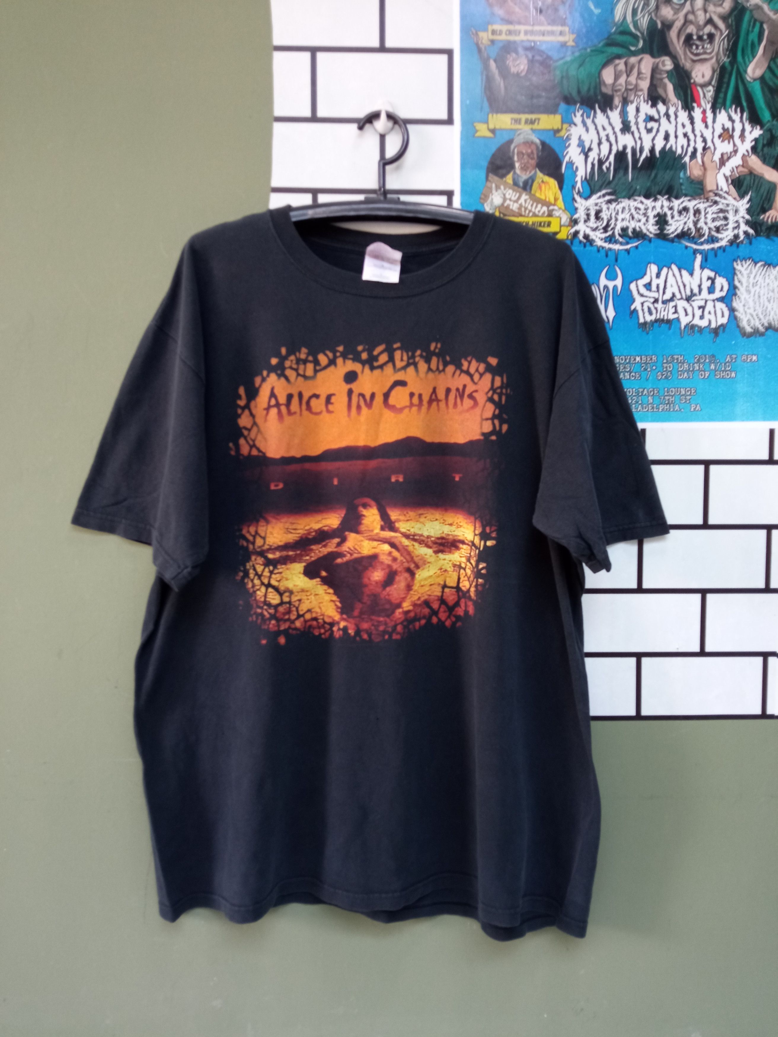 Vintage Alice in chains vintage t shirt white XL. | Grailed