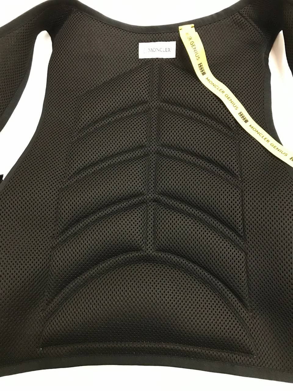1017 ALYX 9SM × Moncler Moncler Genius 6 Moncler 1017 ALYX 9SM Hand Warmer Vest Size US M / EU 48-50 / 2 - 10 Thumbnail