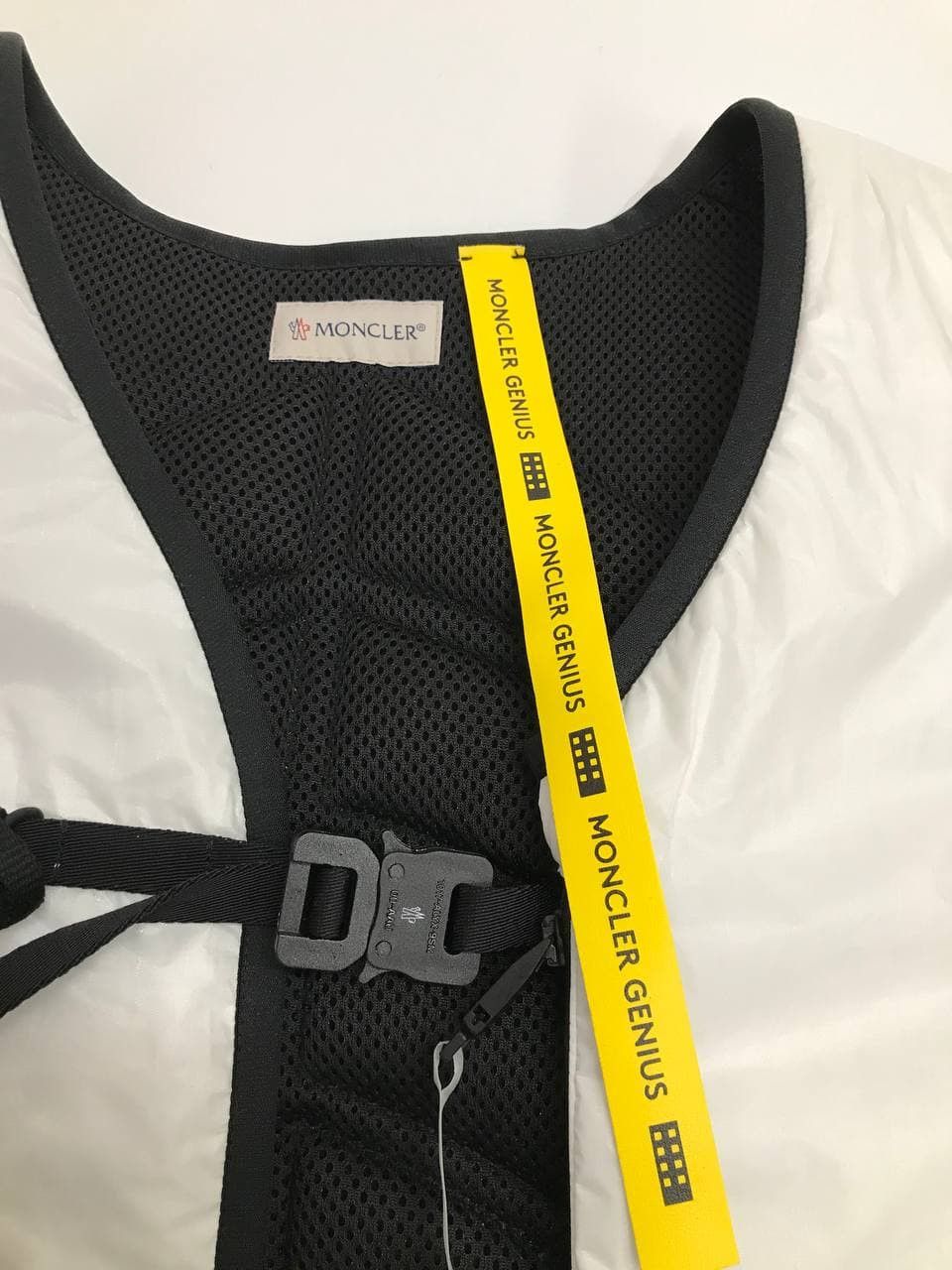 1017 ALYX 9SM × Moncler Moncler Genius 6 Moncler 1017 ALYX 9SM Hand Warmer Vest Size US M / EU 48-50 / 2 - 3 Thumbnail