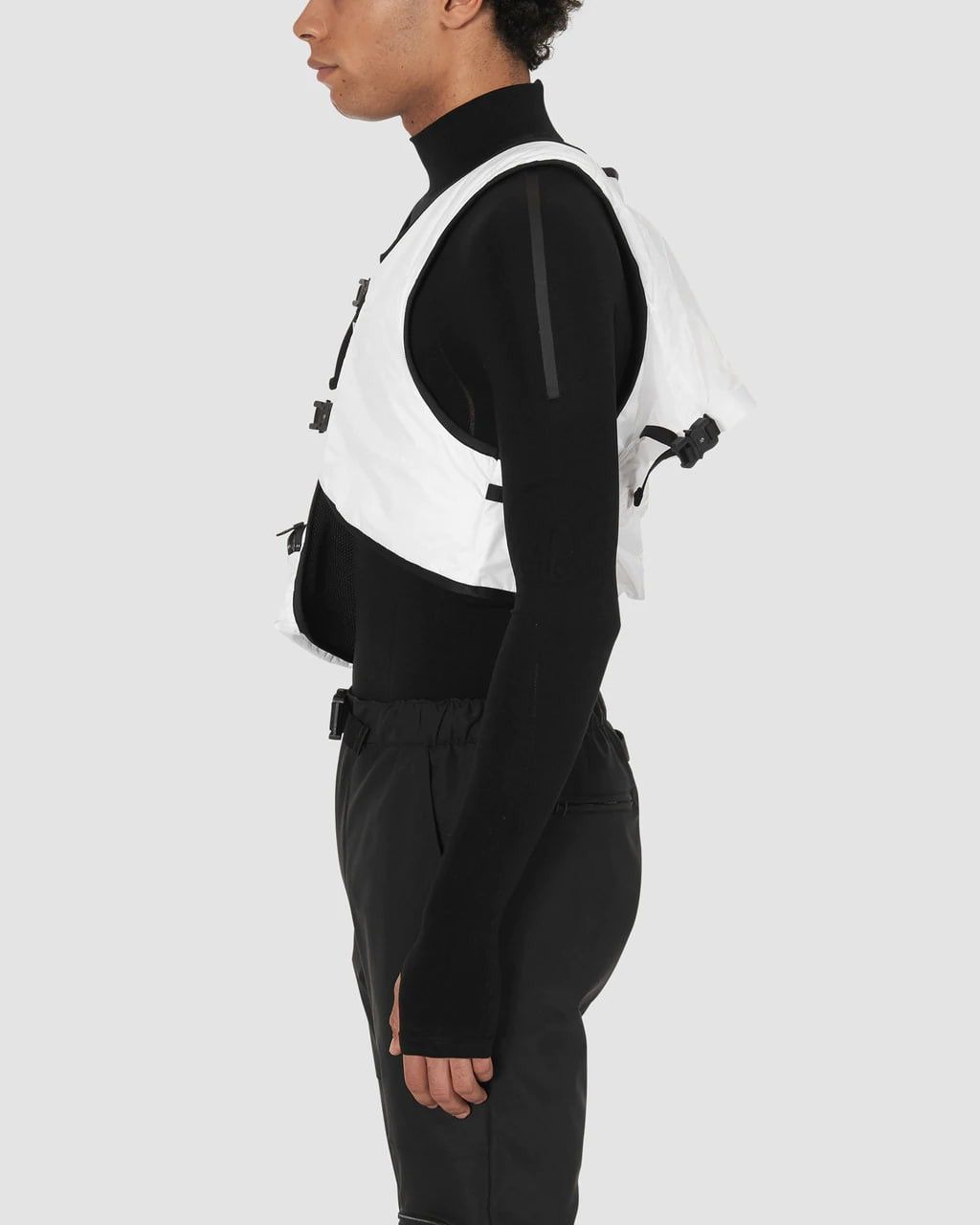1017 ALYX 9SM × Moncler Moncler Genius 6 Moncler 1017 ALYX 9SM Hand Warmer Vest Size US M / EU 48-50 / 2 - 20 Thumbnail