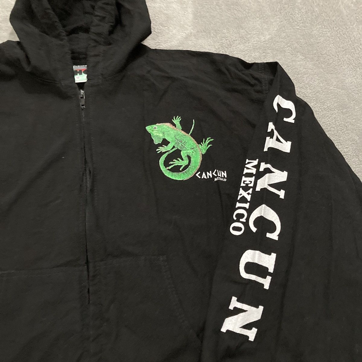 Vintage Vintage Cancun Lizard Pullover Windbreaker Size US M / EU 48-50 / 2 - 2 Thumbnail
