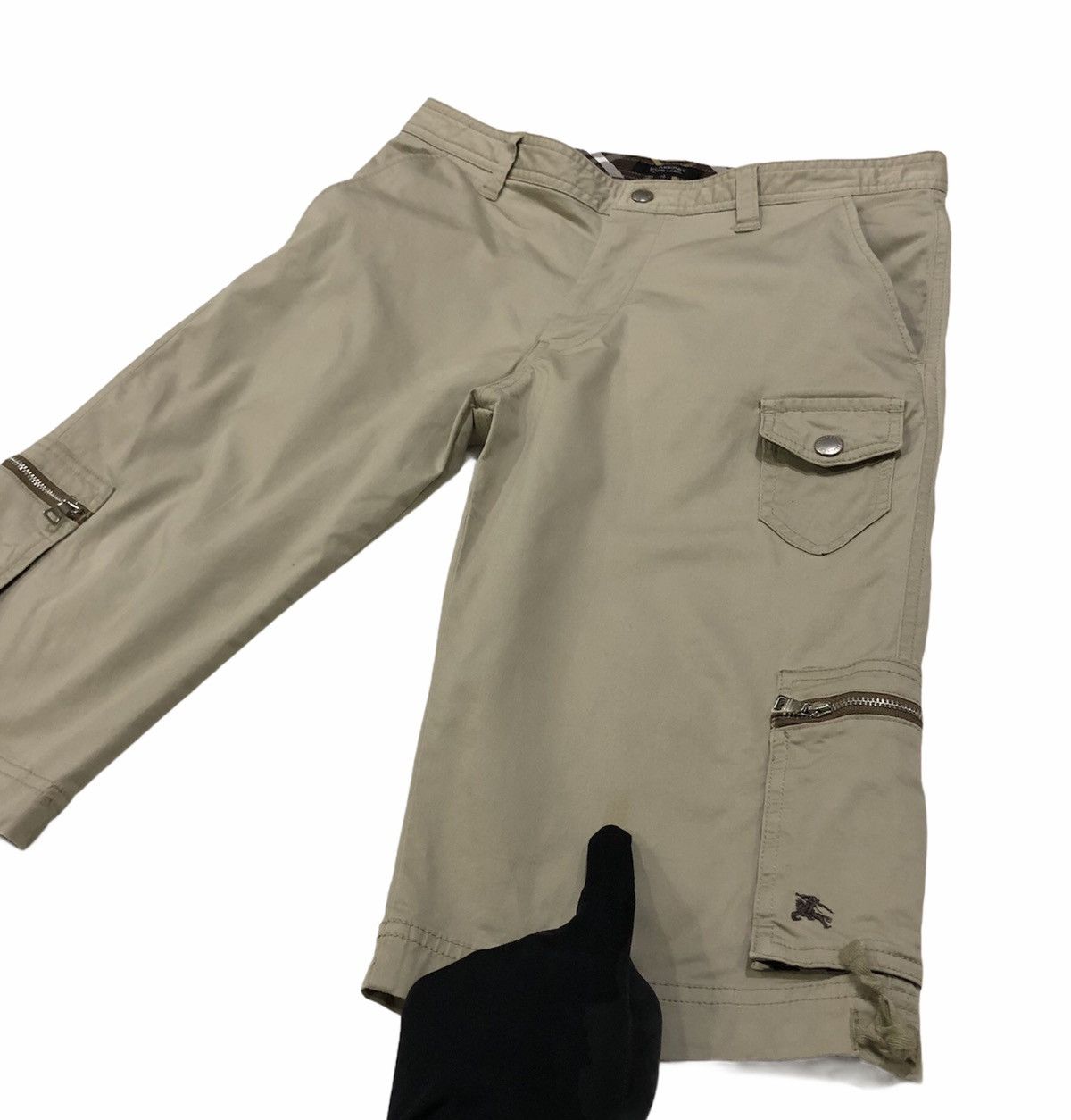 Burberry Authentic Burberry Black Label Cargo Short Pant Size US 32 / EU 48 - 14 Thumbnail