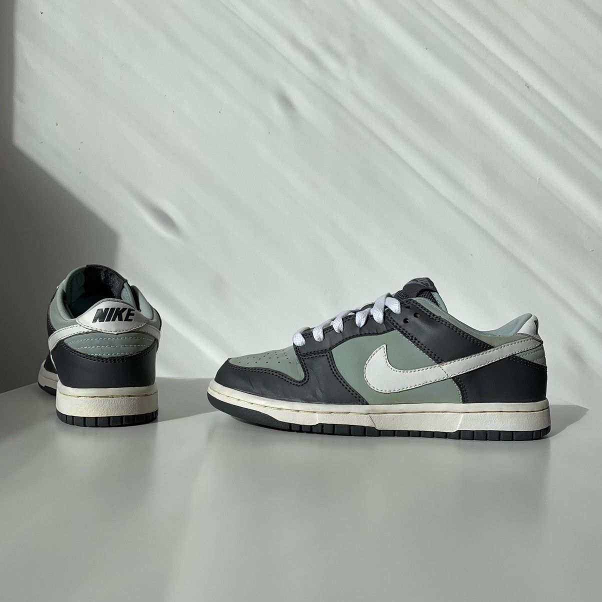 Nike 2003 Nike Dunk Low Light Graphite White-Cloud Gray Size US 7 / IT 37 - 4 Thumbnail
