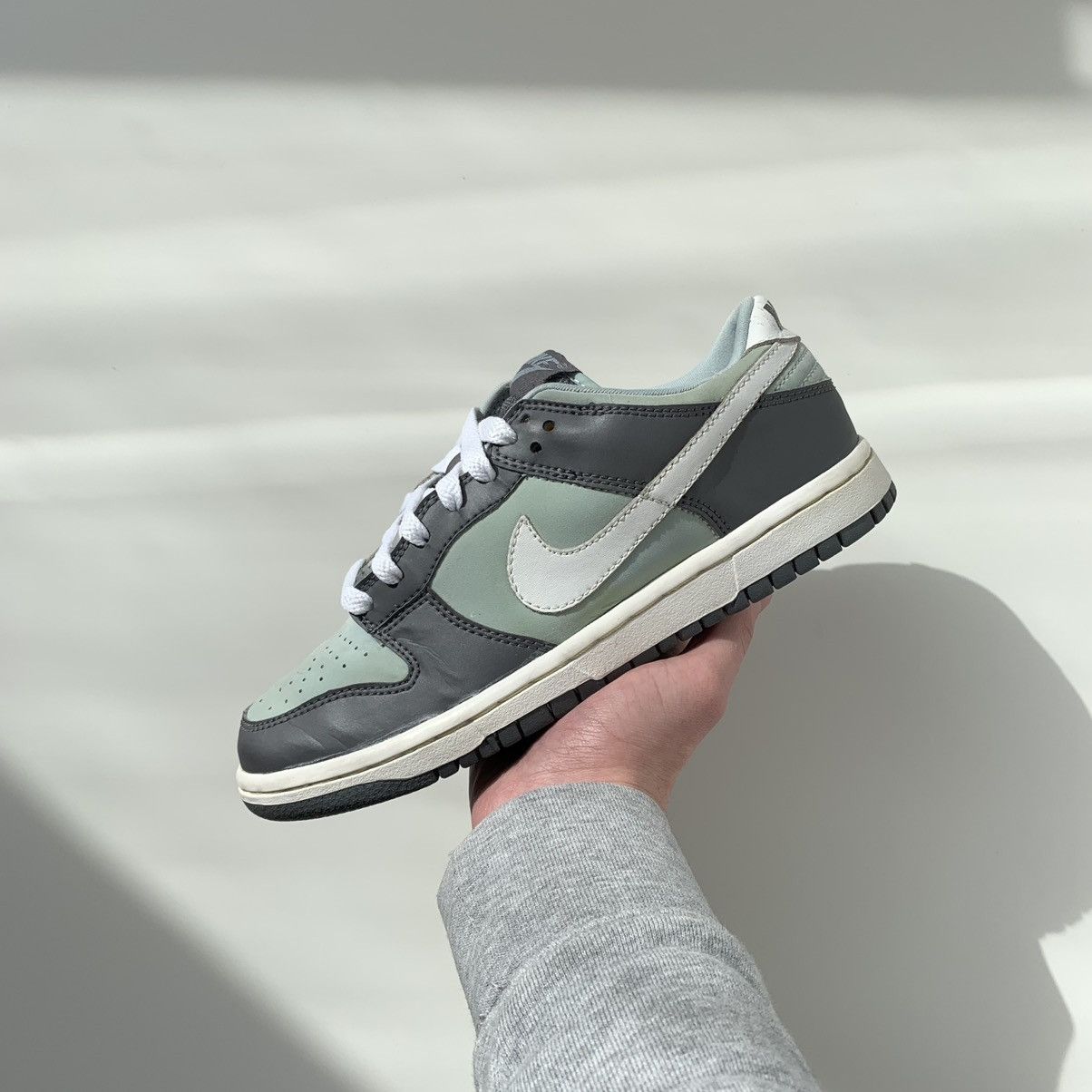 Nike 2003 Nike Dunk Low Light Graphite White-Cloud Gray Size US 7 / IT 37 - 12 Thumbnail