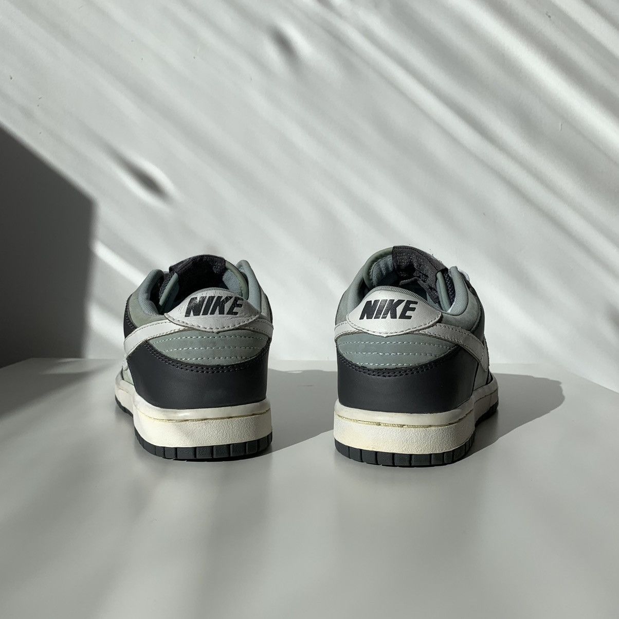 Nike 2003 Nike Dunk Low Light Graphite White-Cloud Gray Size US 7 / IT 37 - 9 Thumbnail