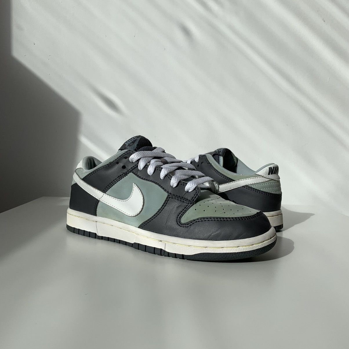 Nike 2003 Nike Dunk Low Light Graphite White-Cloud Gray Size US 7 / IT 37 - 11 Thumbnail