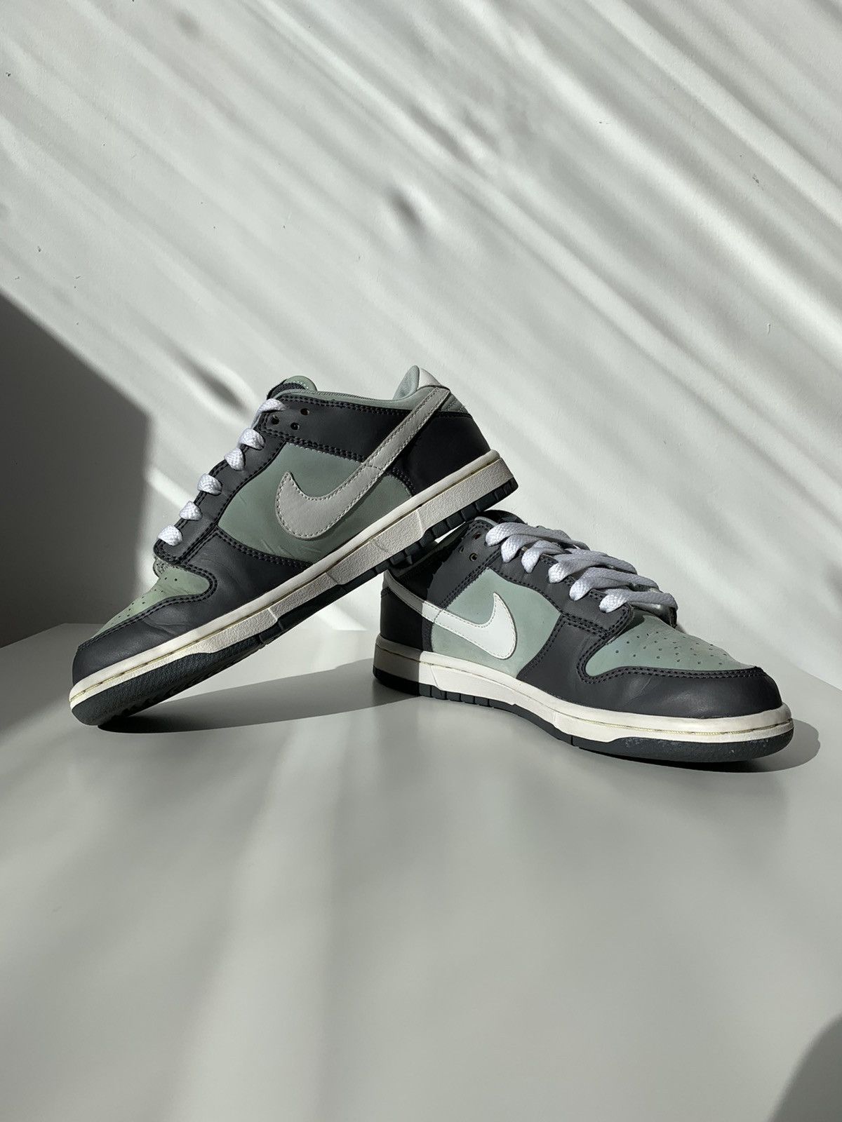 Nike 2003 Nike Dunk Low Light Graphite White-Cloud Gray Size US 7 / IT 37 - 10 Thumbnail