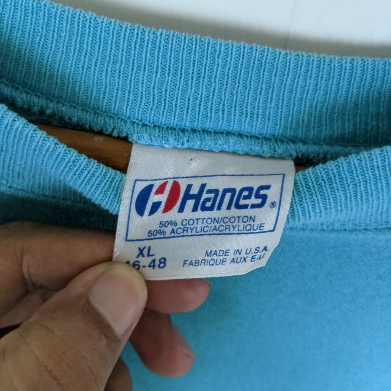 Vintage Vintage 80's UNIVERSITY OF HAWAII Jumper Sweatshirt Size US XL / EU 56 / 4 - 9 Thumbnail