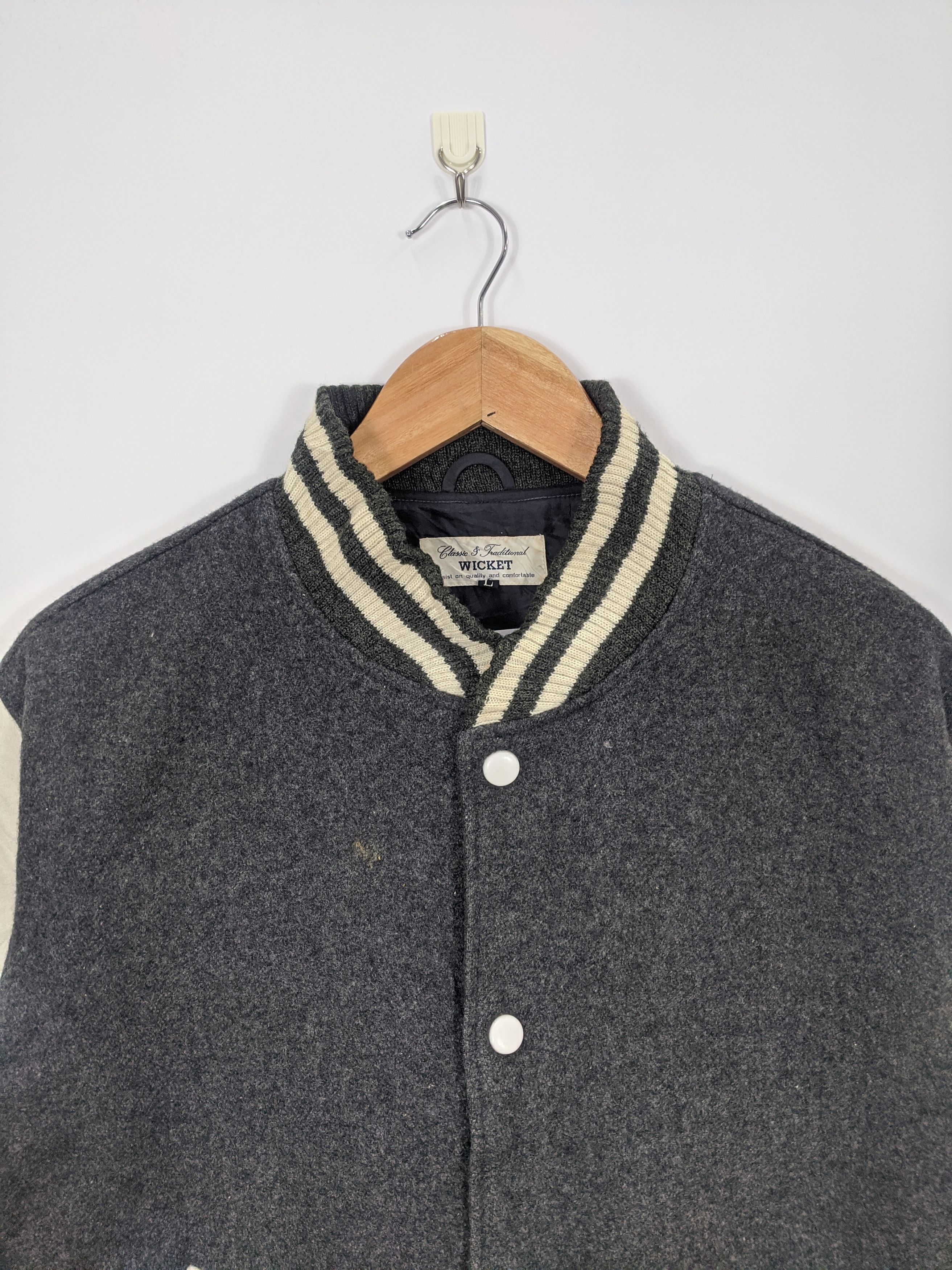 Japanese Brand × Vintage Vintage Varsity Jacket Leather Sleeve Gray Size US L / EU 52-54 / 3 - 2 Thumbnail