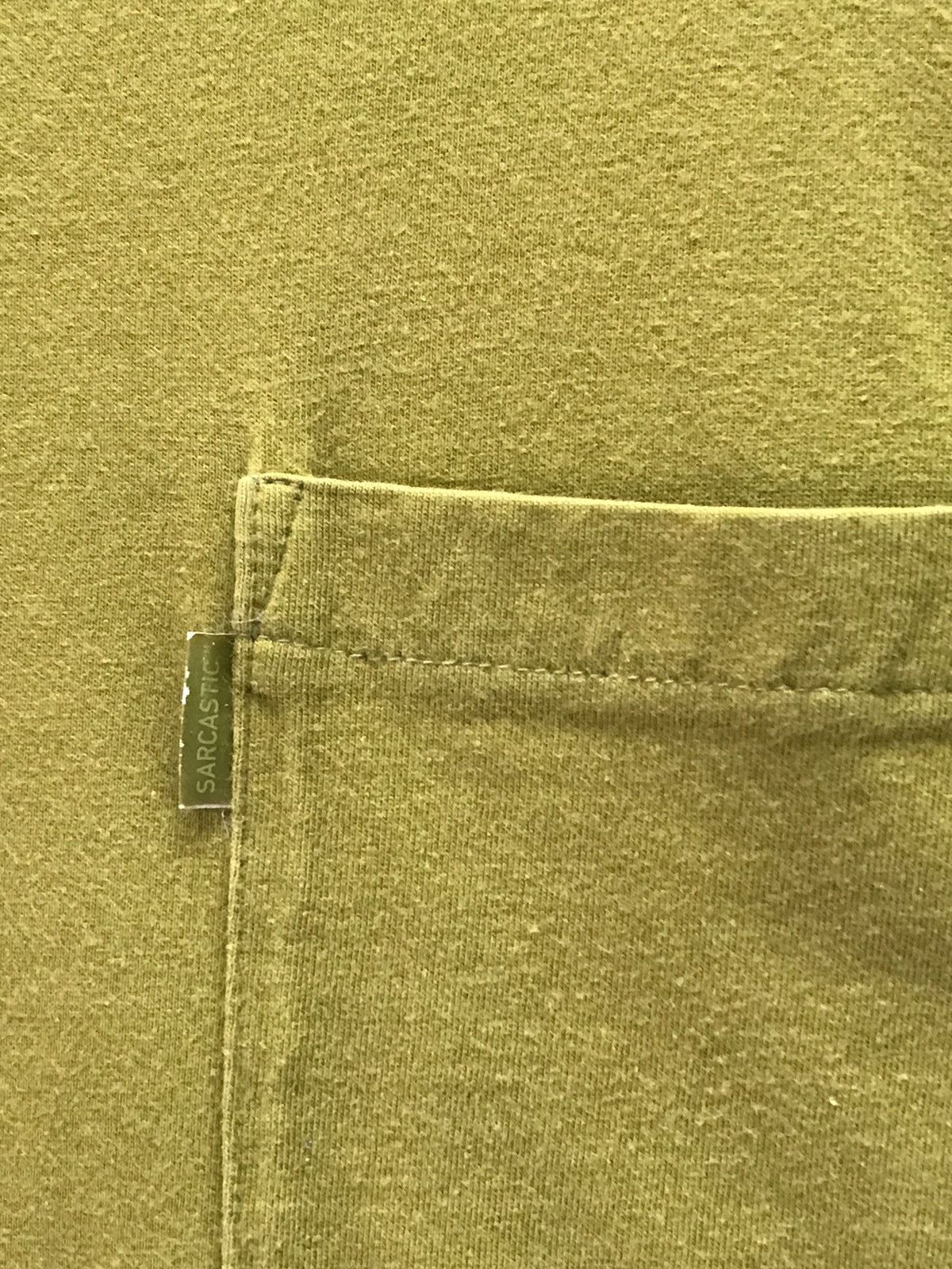 Japanese Brand Vintage Sarcastic Homme Smoked Caterpillar Tee Size US L / EU 52-54 / 3 - 5 Thumbnail