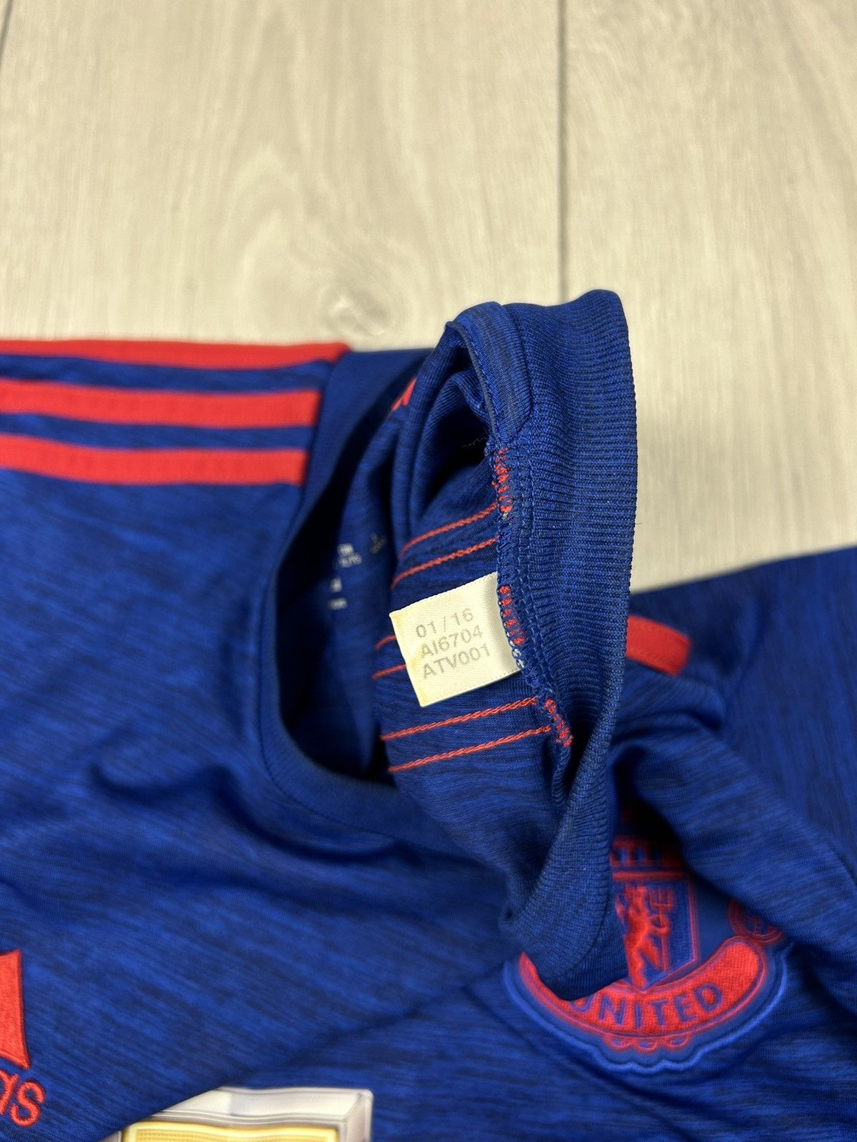 Adidas Manchester United Adidas jersey size XL 2016 Size US XL / EU 56 / 4 - 5 Thumbnail