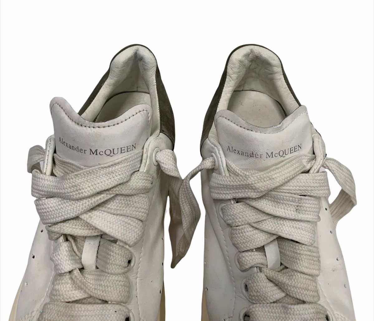 Alexander McQueen 🖤 Alexander McQueen Low Top sneakers/Shoes Size US 6.5 / EU 39-40 - 5 Thumbnail