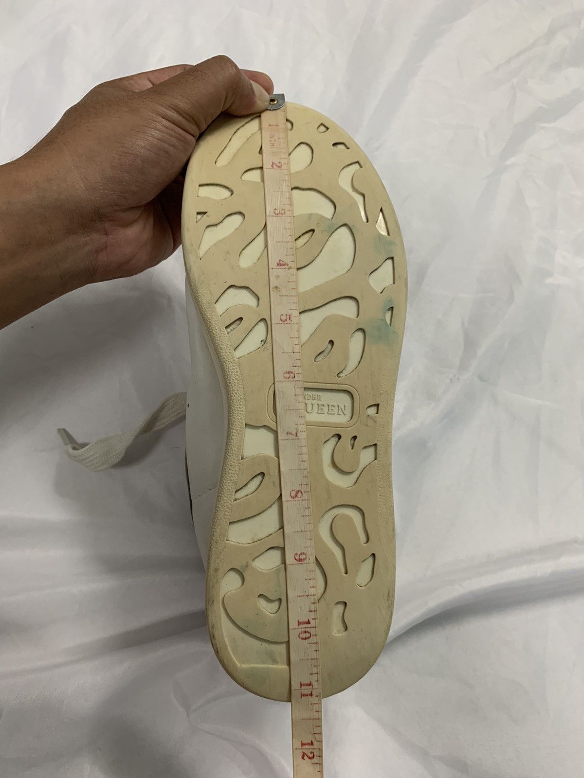 Alexander McQueen 🖤 Alexander McQueen Low Top sneakers/Shoes Size US 6.5 / EU 39-40 - 12 Thumbnail