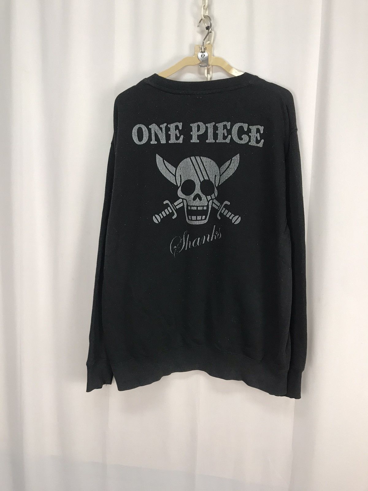 Anime × One Piece × Vintage Red-haired pirates “SHANKS” printed one piece sweatshirt Size US XL / EU 56 / 4 - 7 Thumbnail