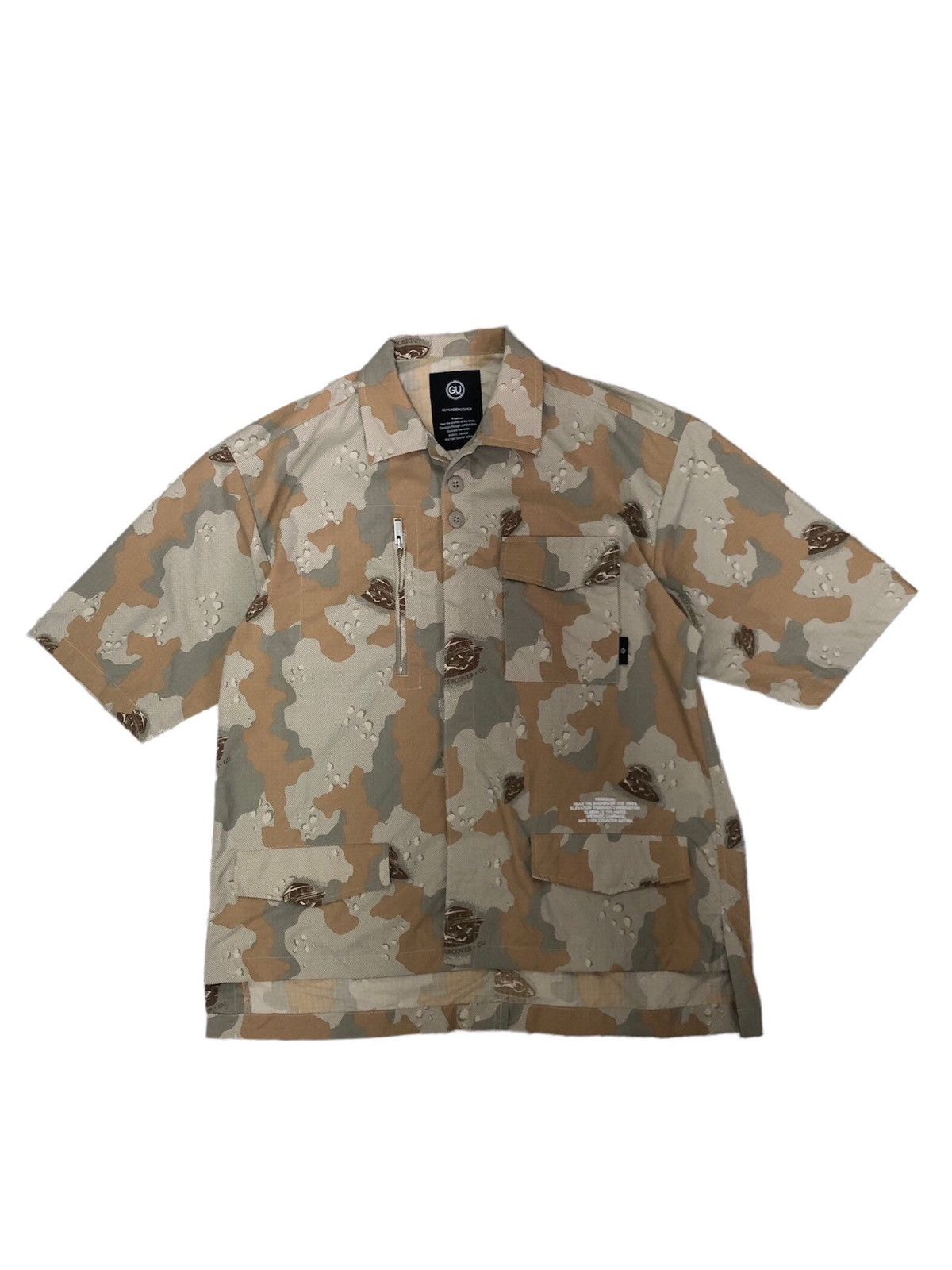 Jun Takahashi ❗️UNDERCOVER x GU Camo Military Oversized Button Up Shirt Size US S / EU 44-46 / 1 - 1 Thumbnail