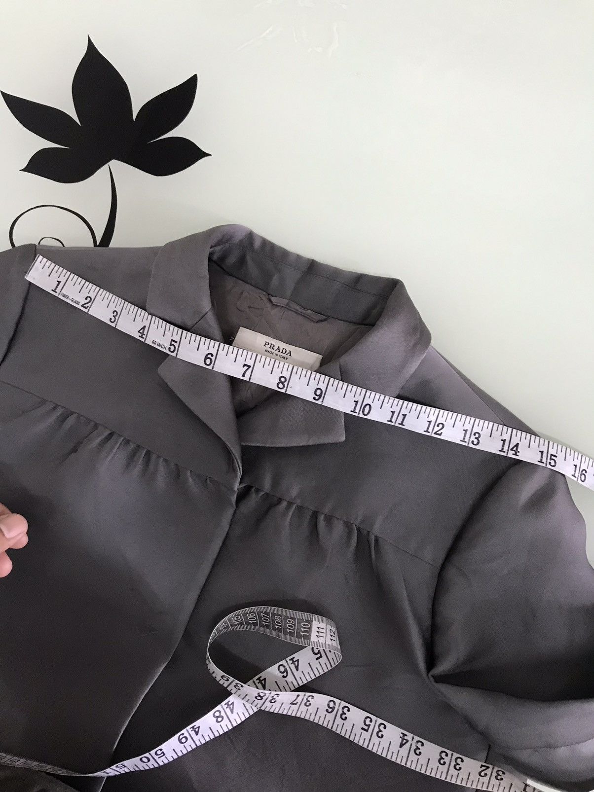 Prada Vintage Prada Poncho Blazer Crop Top Grey Size XS / US 0-2 / IT 36-38 - 24 Thumbnail