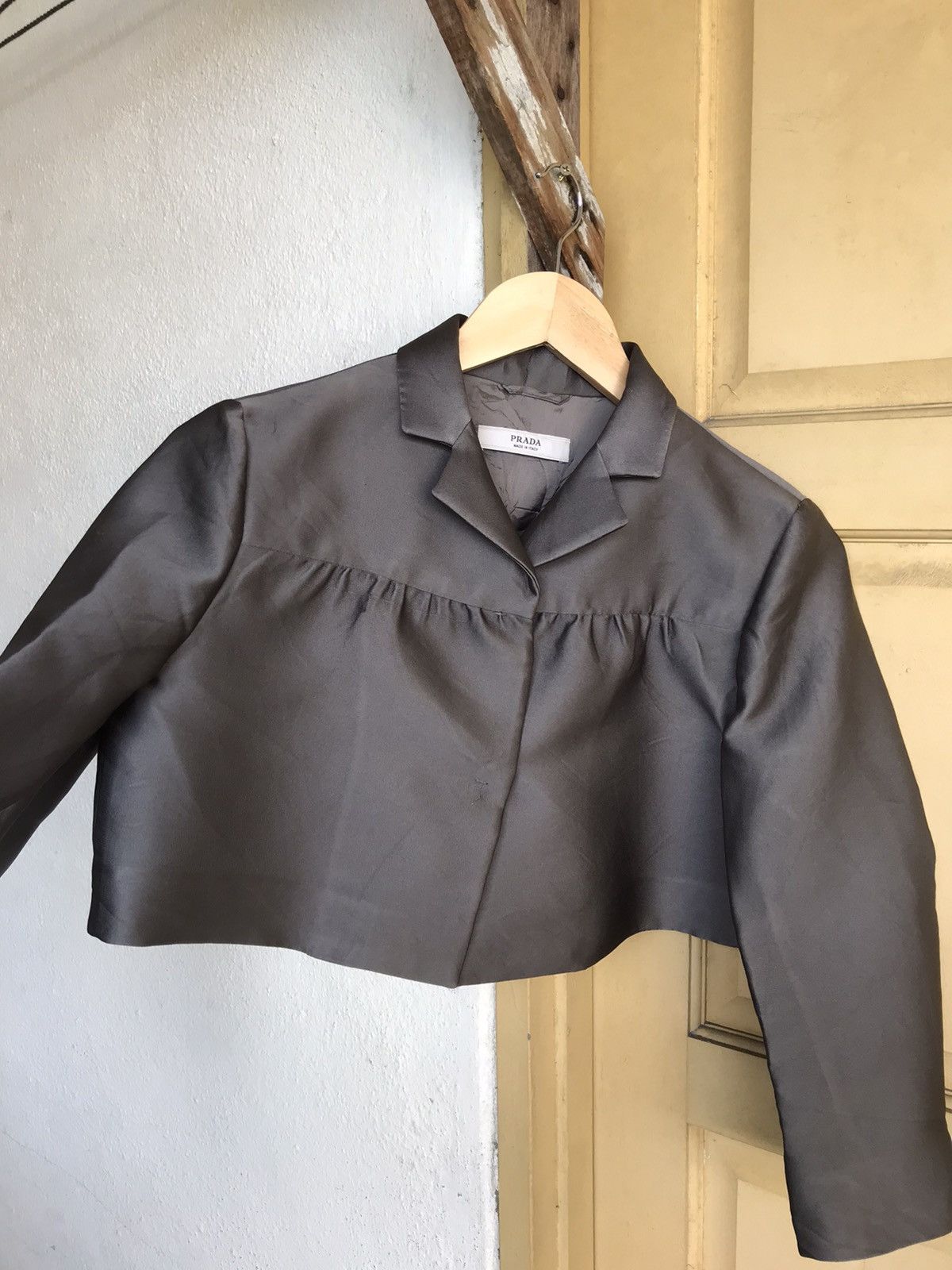 Prada Vintage Prada Poncho Blazer Crop Top Grey Size XS / US 0-2 / IT 36-38 - 12 Thumbnail