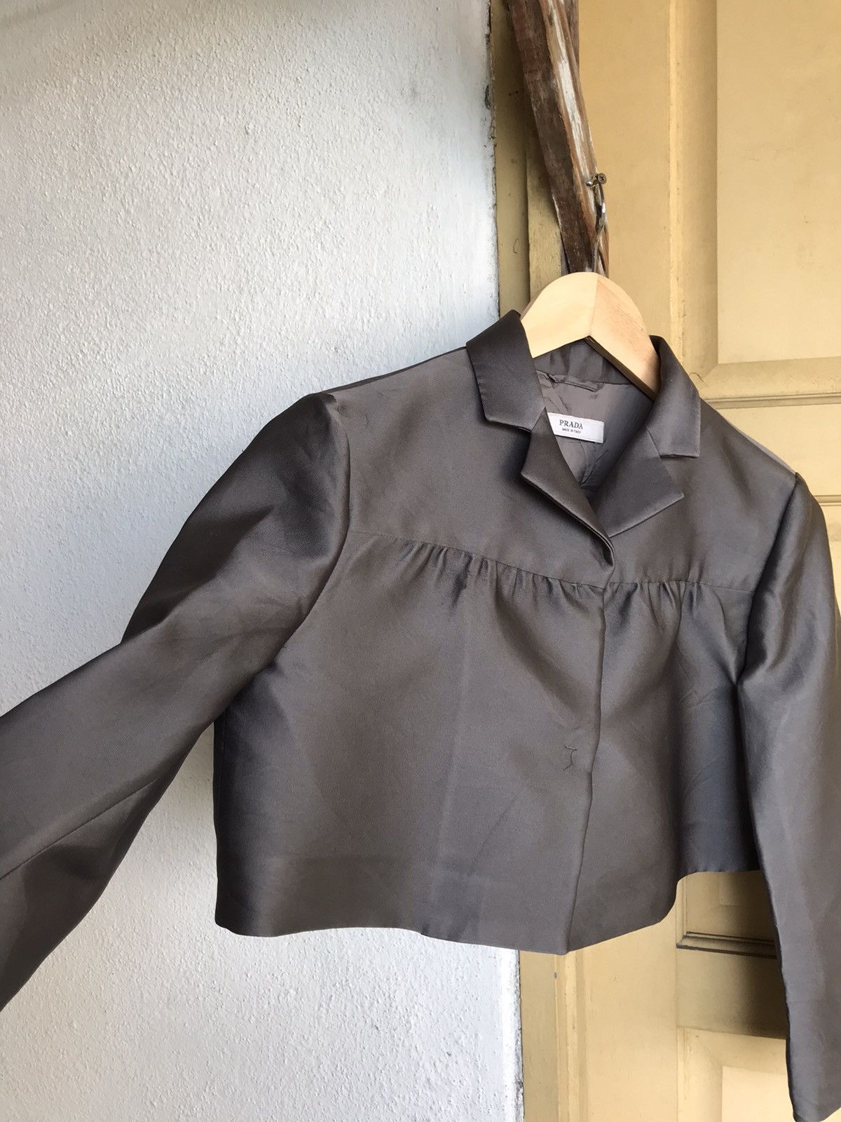 Prada Vintage Prada Poncho Blazer Crop Top Grey Size XS / US 0-2 / IT 36-38 - 10 Thumbnail
