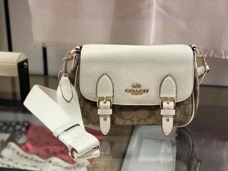 NWT Coach Lacey Crossbody In Signature Canvas CK689