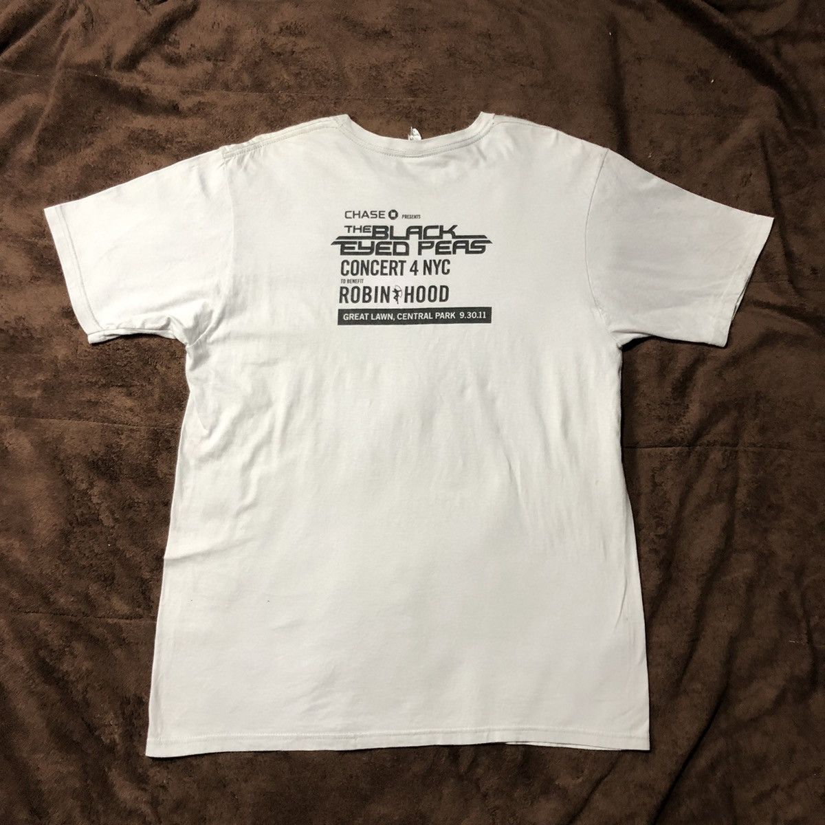 Band Tees The Black Eyed Peas 2011 Tour T Shirt Size US L / EU 52-54 / 3 - 3 Thumbnail
