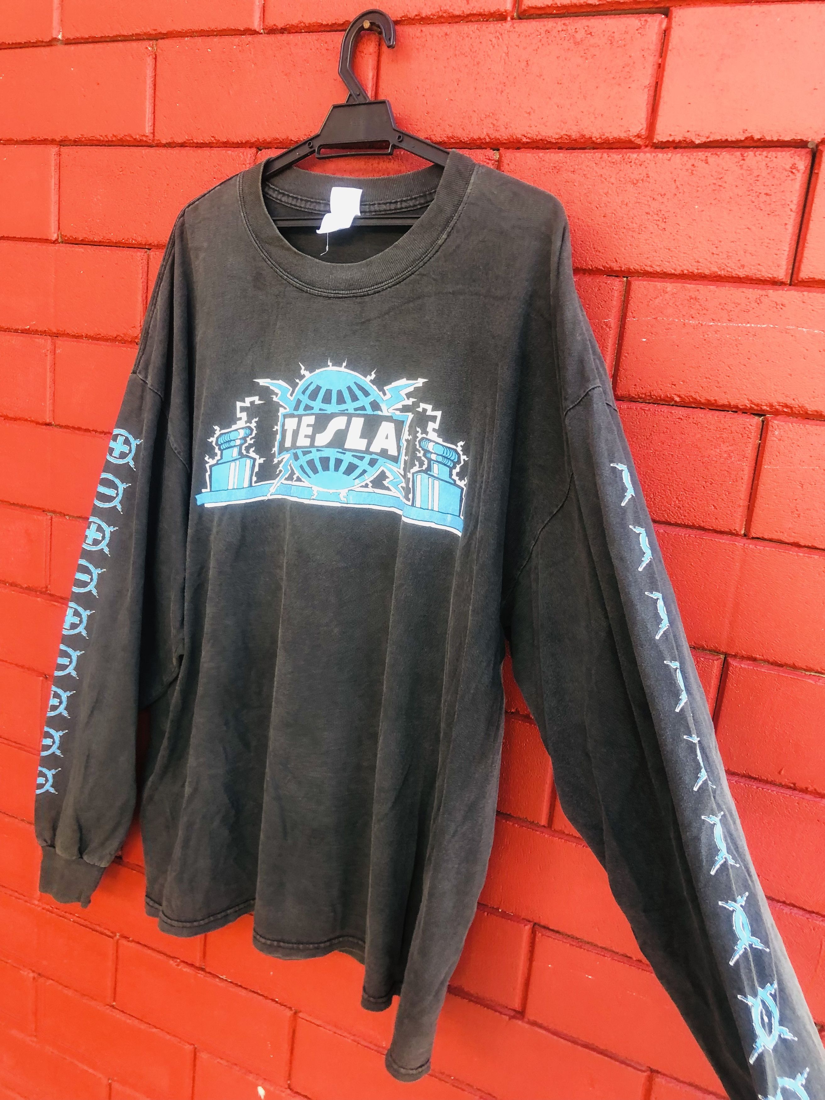 Band Tees Vintage Tesla Replugged Band Music Long Sleeve Shirt Size US XL / EU 56 / 4 - 4 Thumbnail