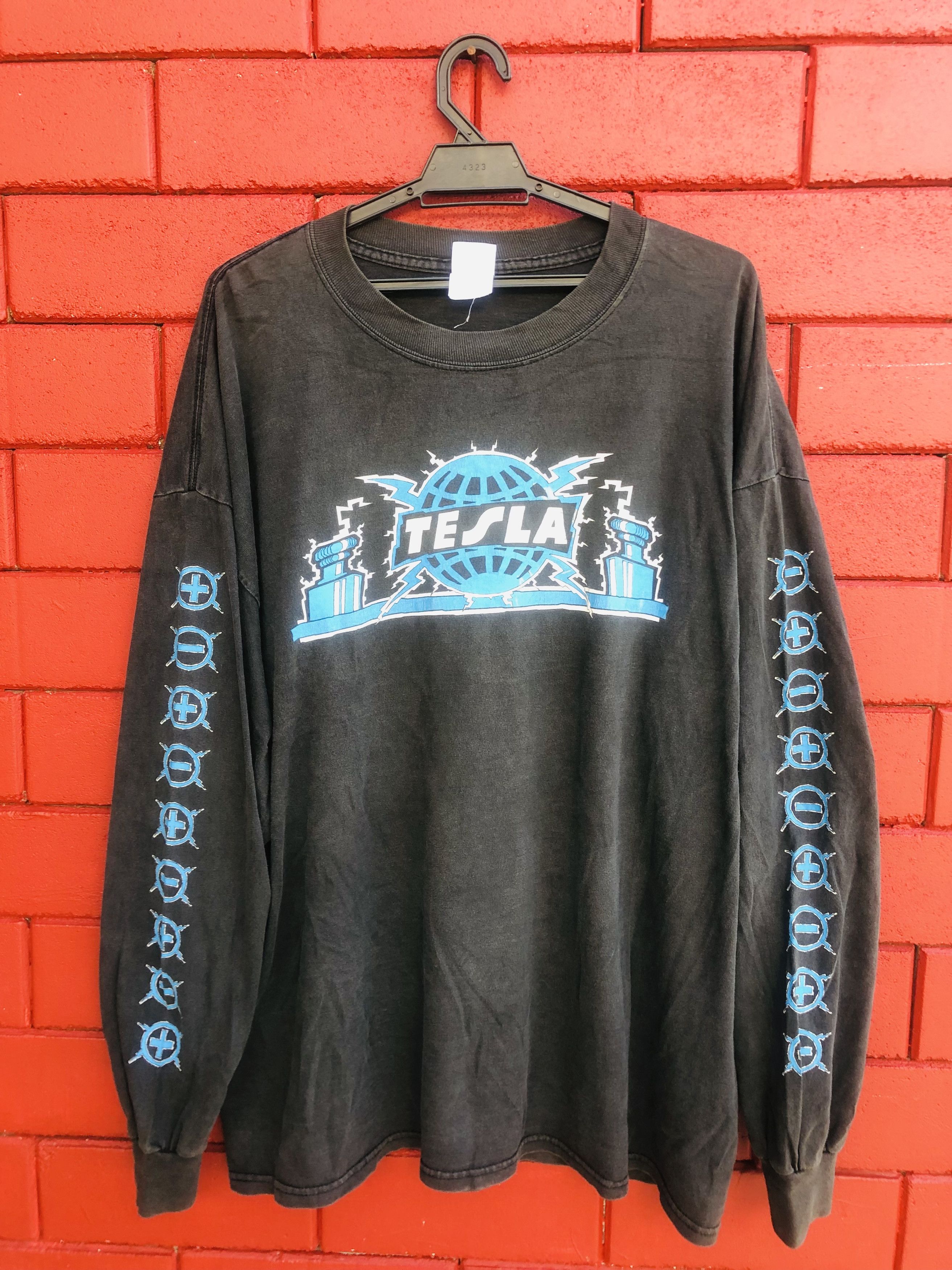 Band Tees Vintage Tesla Replugged Band Music Long Sleeve Shirt Size US XL / EU 56 / 4 - 1 Thumbnail