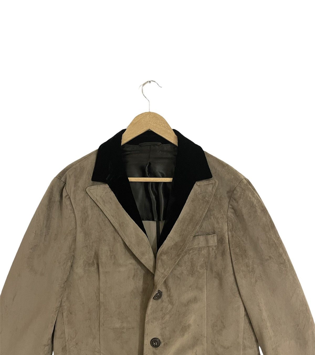 Giorgio Armani Giorgio Armani Italy suit jacket button Size US L / EU 52-54 / 3 - 5 Thumbnail
