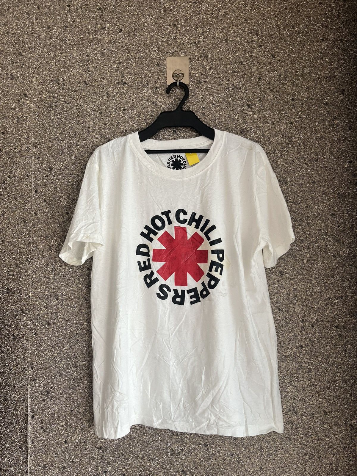 image of Redhot Chilipeppers Ft71 in White, Men's (Size Large)