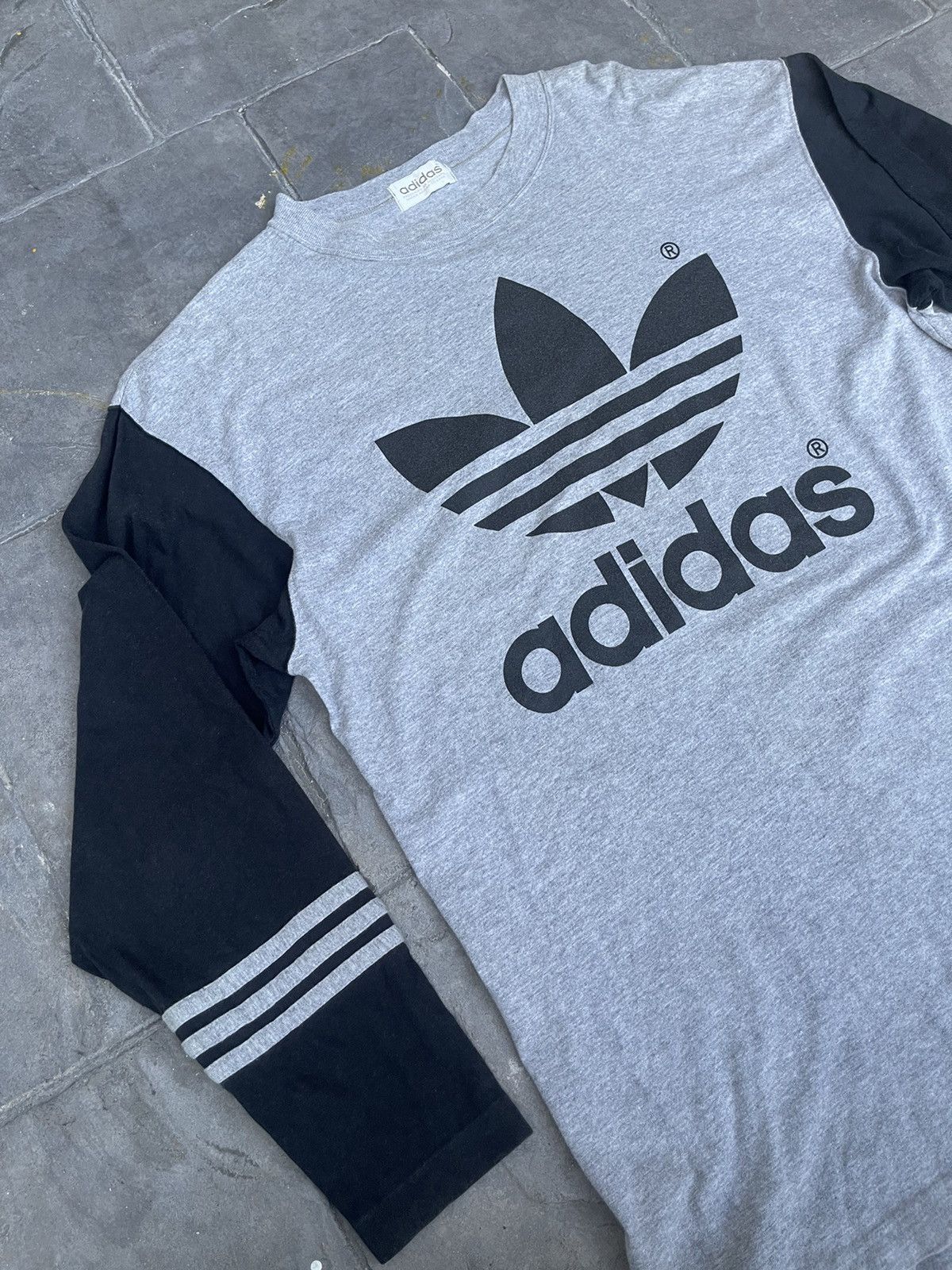 Adidas JAPAN MADE Adidas Spell Out Big Logo Size US L / EU 52-54 / 3 - 2 Thumbnail