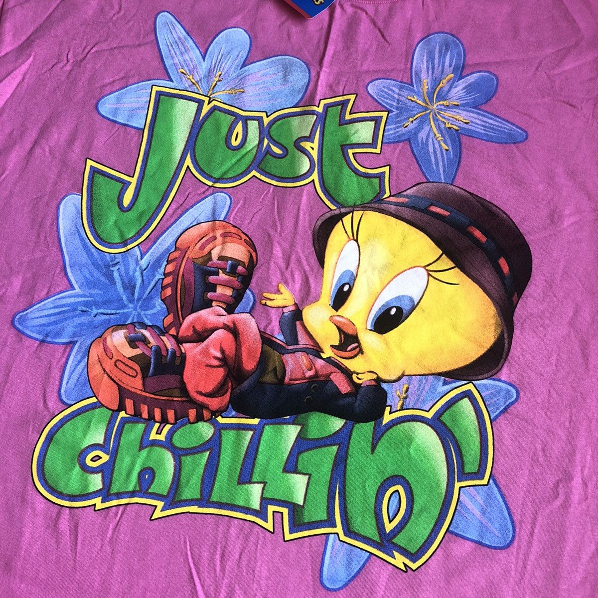 Vintage Vintage 1990s Looney Tunes Tweety Bird Just Chillin Logo Tee Size US XL / EU 56 / 4 - 3 Thumbnail