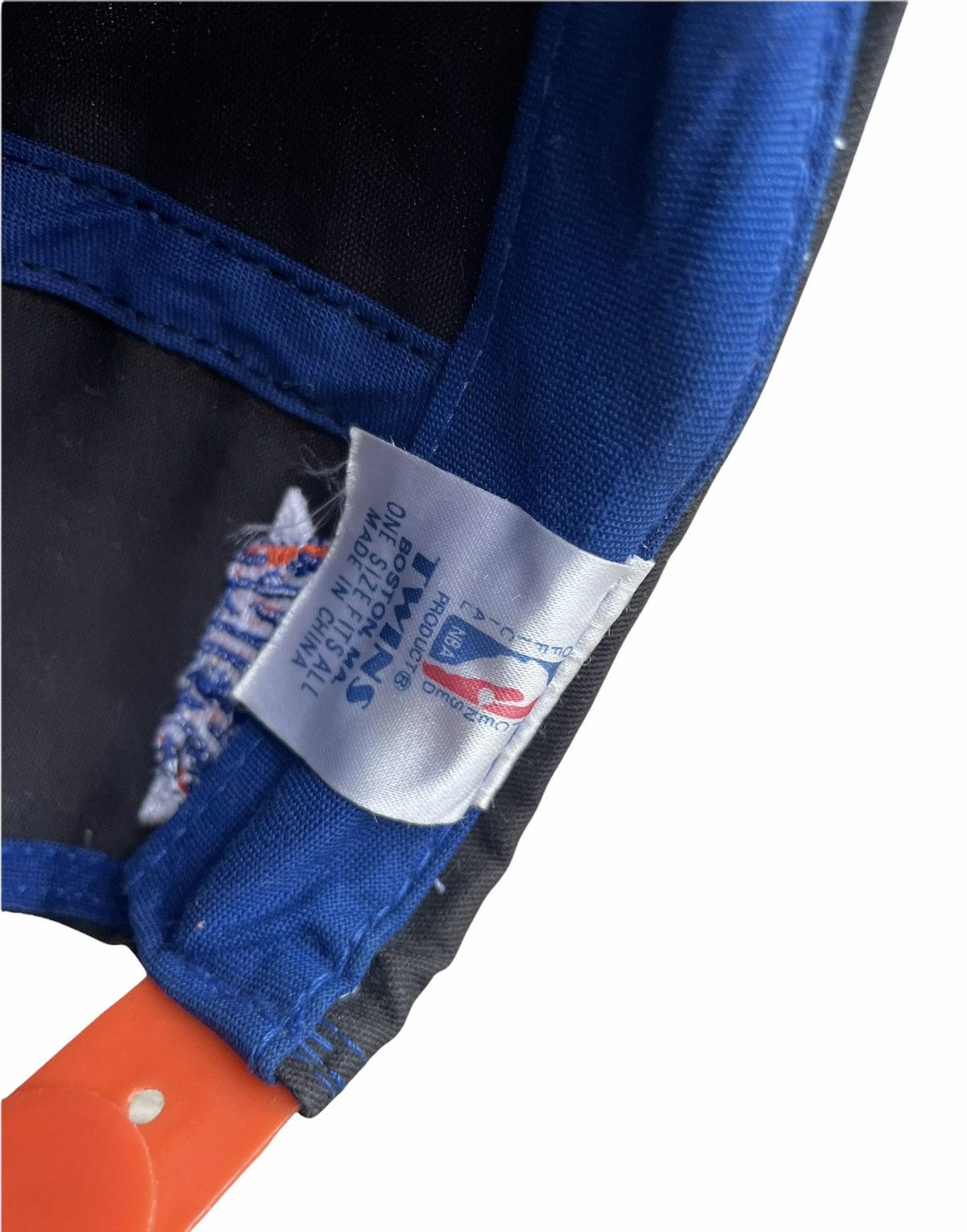 NBA × Vintage Vintage NBA New York Knicks Snap Back Size ONE SIZE - 9 Thumbnail