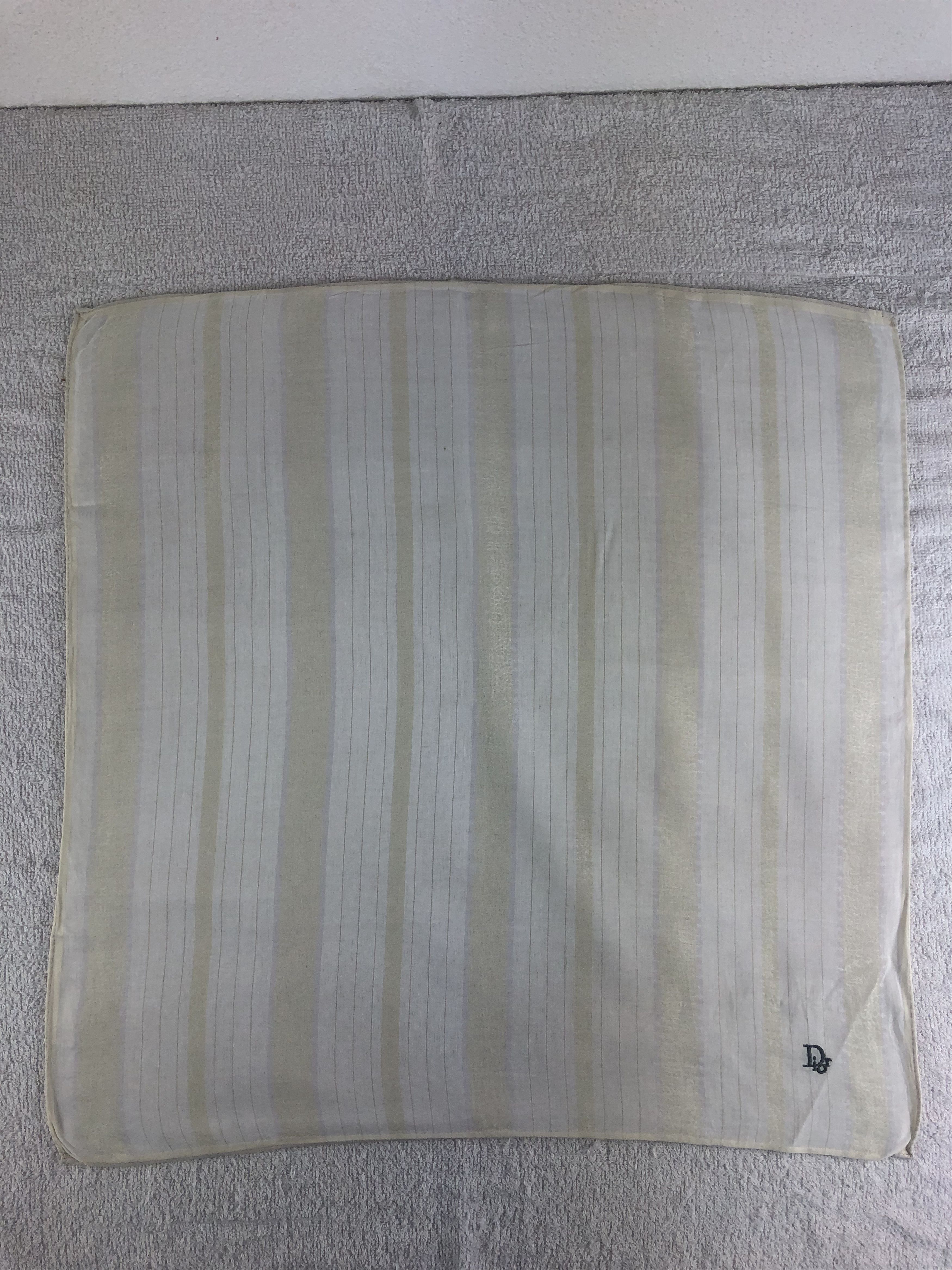 Vintage Christian Dior Handkerchief / Bandana / Neckerchief C073 Size ONE SIZE - 3 Thumbnail