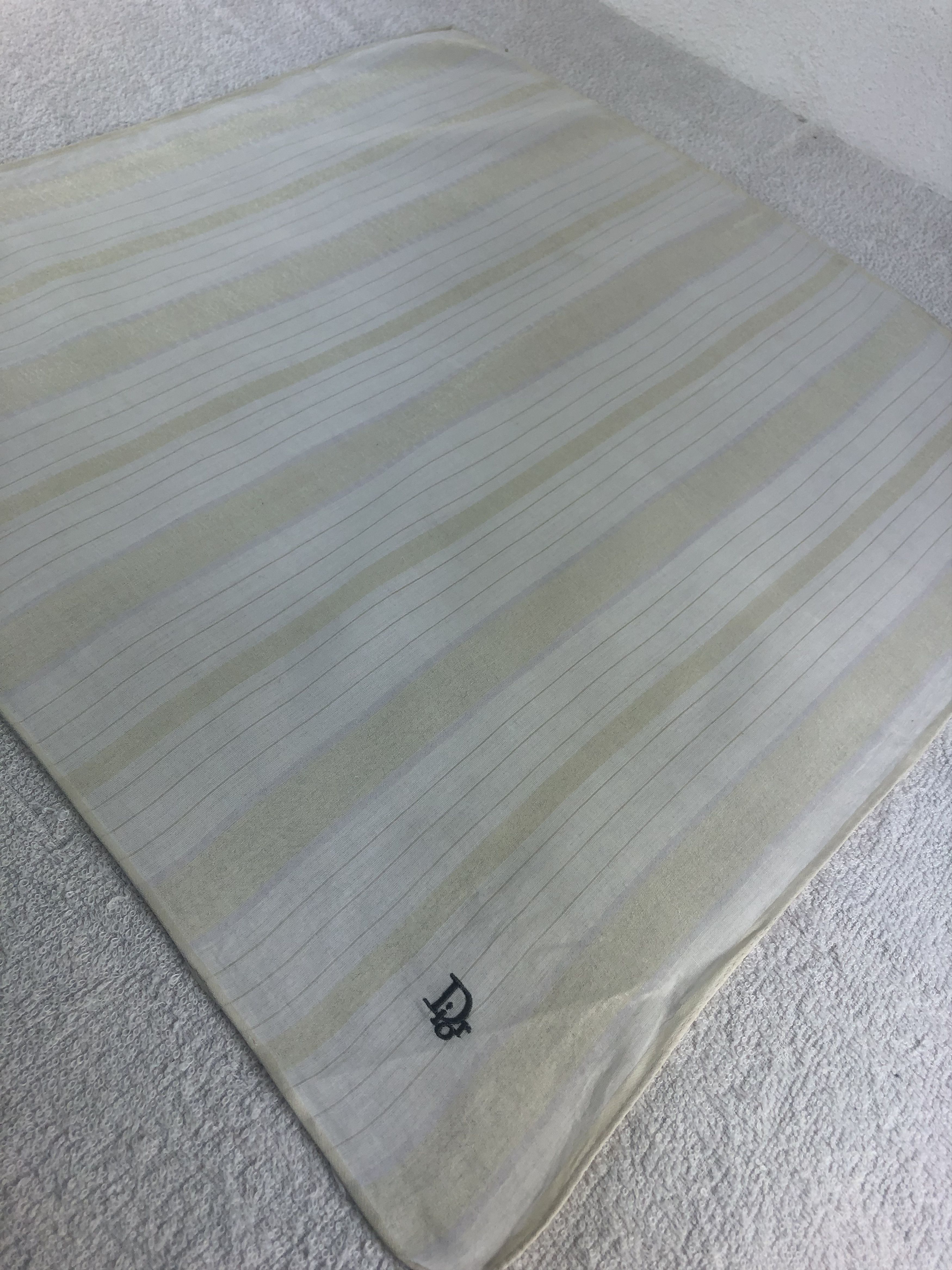 Vintage Christian Dior Handkerchief / Bandana / Neckerchief C073 Size ONE SIZE - 4 Thumbnail