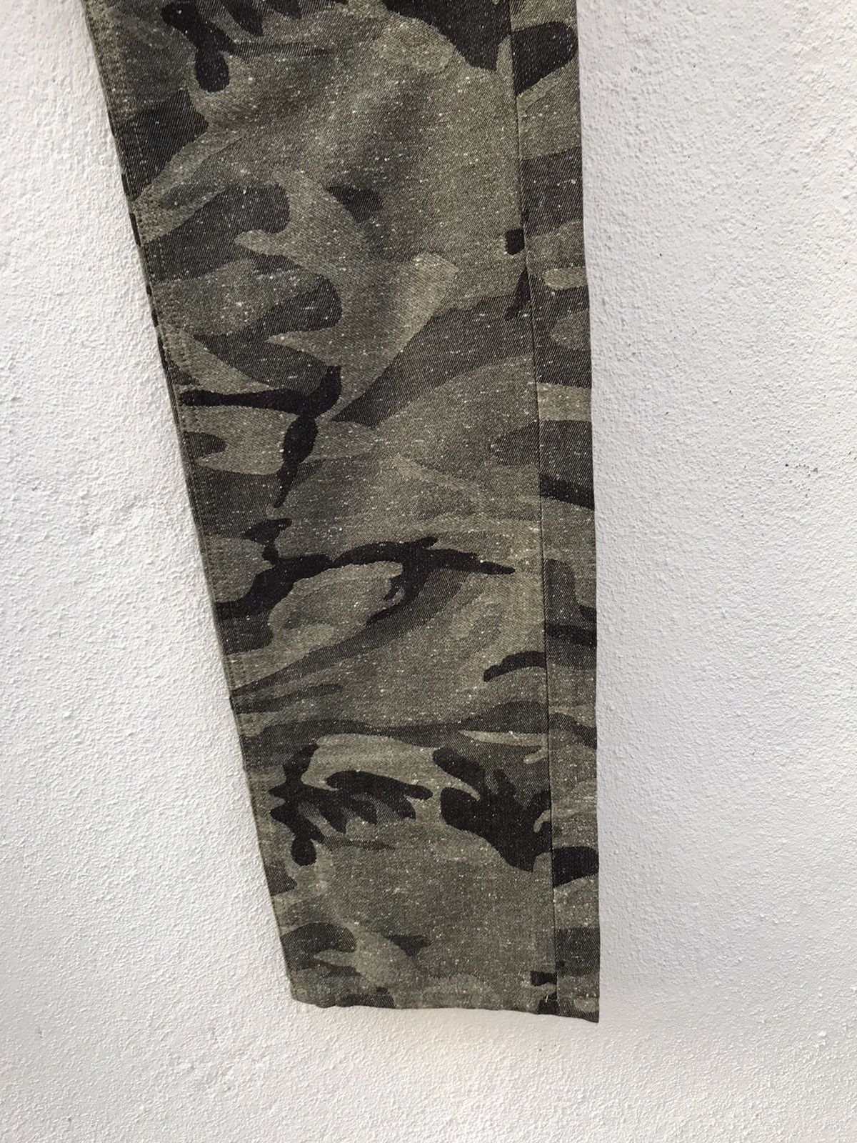 Boycott Boycott Camouflaged Slim Fit Pants Size US 30 / EU 46 - 4 Thumbnail