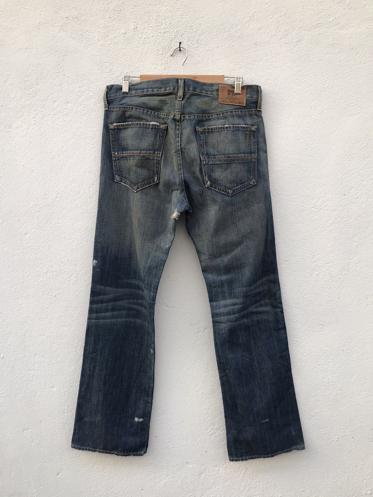 Ruehl No. 925 Ruehl No 925 VANDAM Style Distressed Denim Jeans Size US 35 - 9 Thumbnail