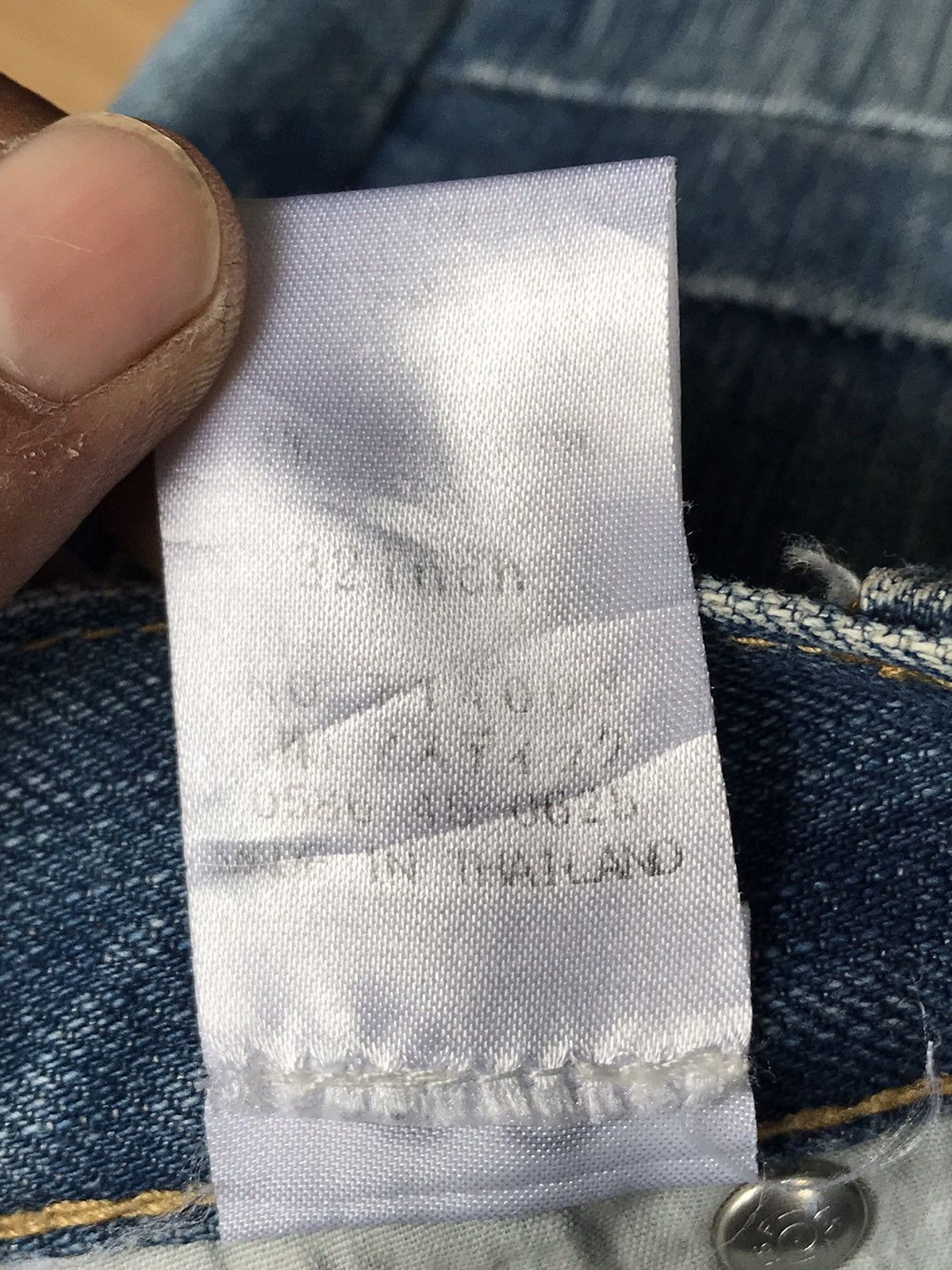 Japanese Brand Heritage Stone Distressed Denim Jeans Size US 32 / EU 48 - 21 Thumbnail