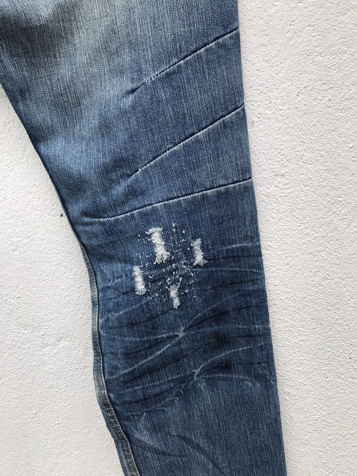 Japanese Brand Heritage Stone Distressed Denim Jeans Size US 32 / EU 48 - 16 Thumbnail