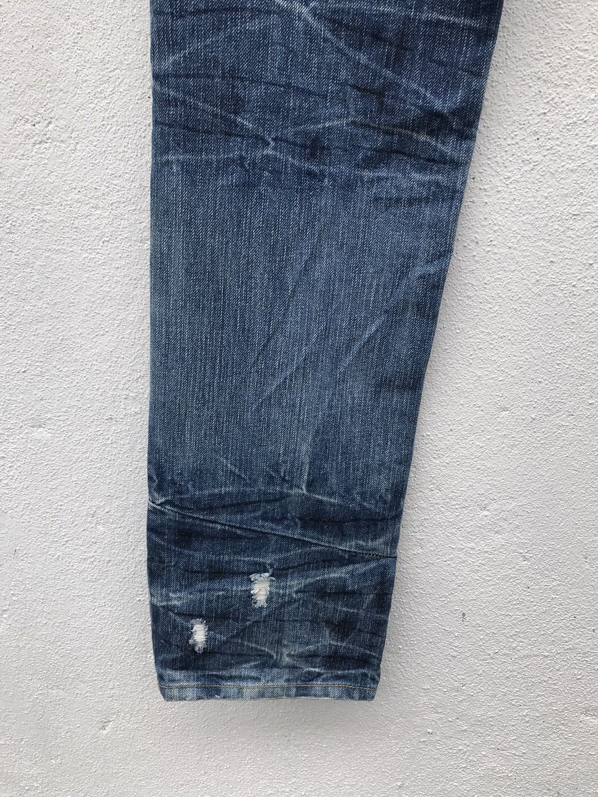 Japanese Brand Heritage Stone Distressed Denim Jeans Size US 32 / EU 48 - 14 Thumbnail