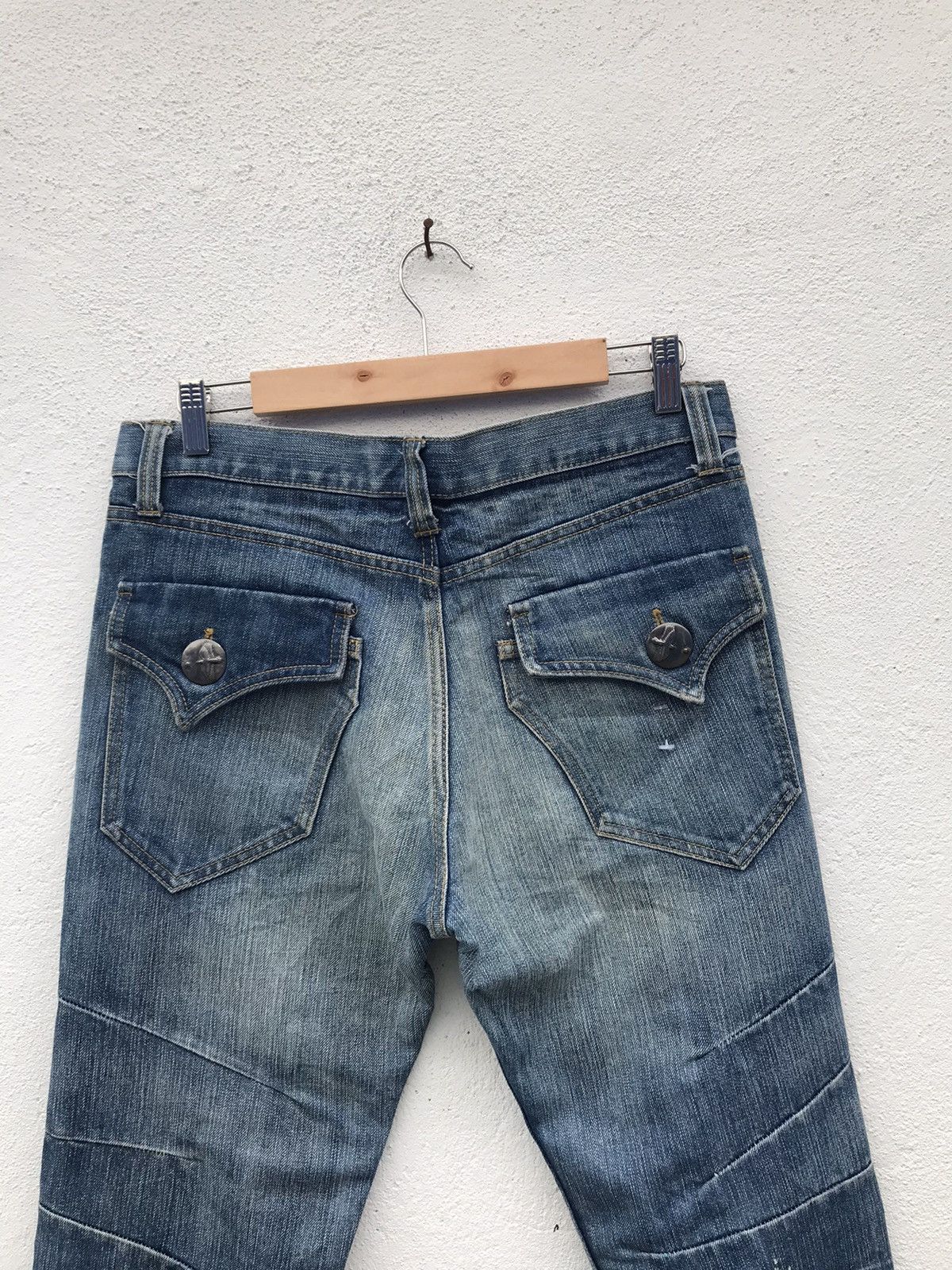 Japanese Brand Heritage Stone Distressed Denim Jeans Size US 32 / EU 48 - 12 Thumbnail