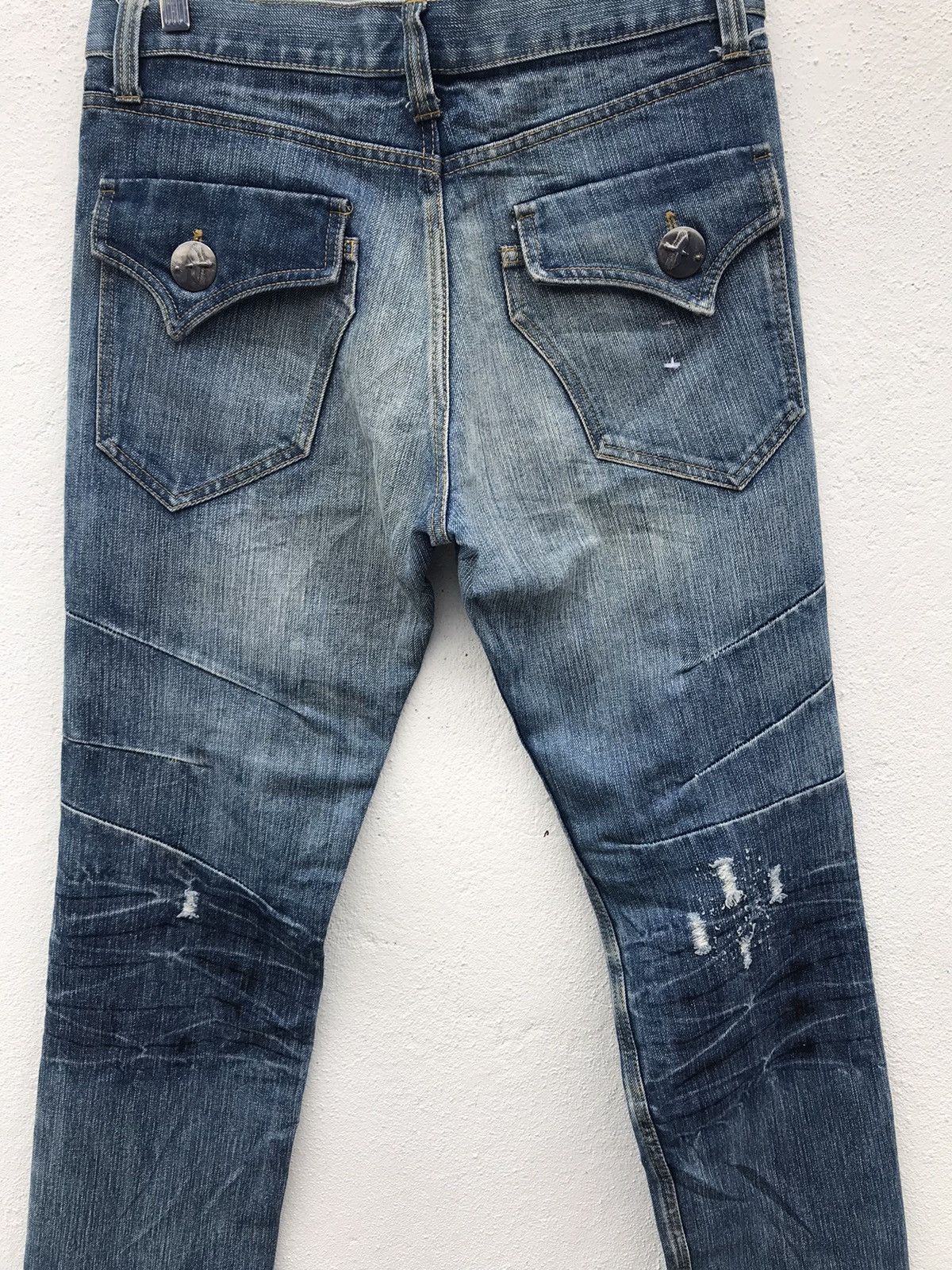 Japanese Brand Heritage Stone Distressed Denim Jeans Size US 32 / EU 48 - 13 Thumbnail