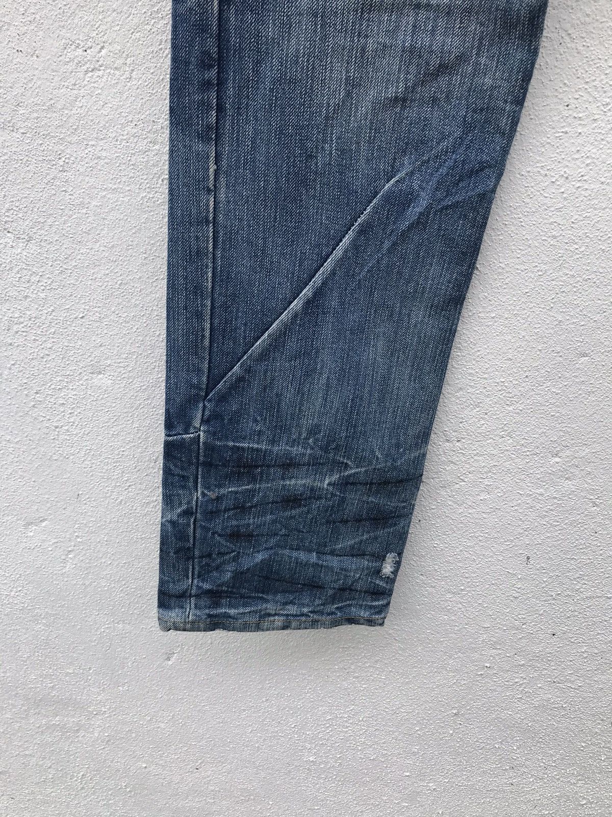 Japanese Brand Heritage Stone Distressed Denim Jeans Size US 32 / EU 48 - 7 Thumbnail