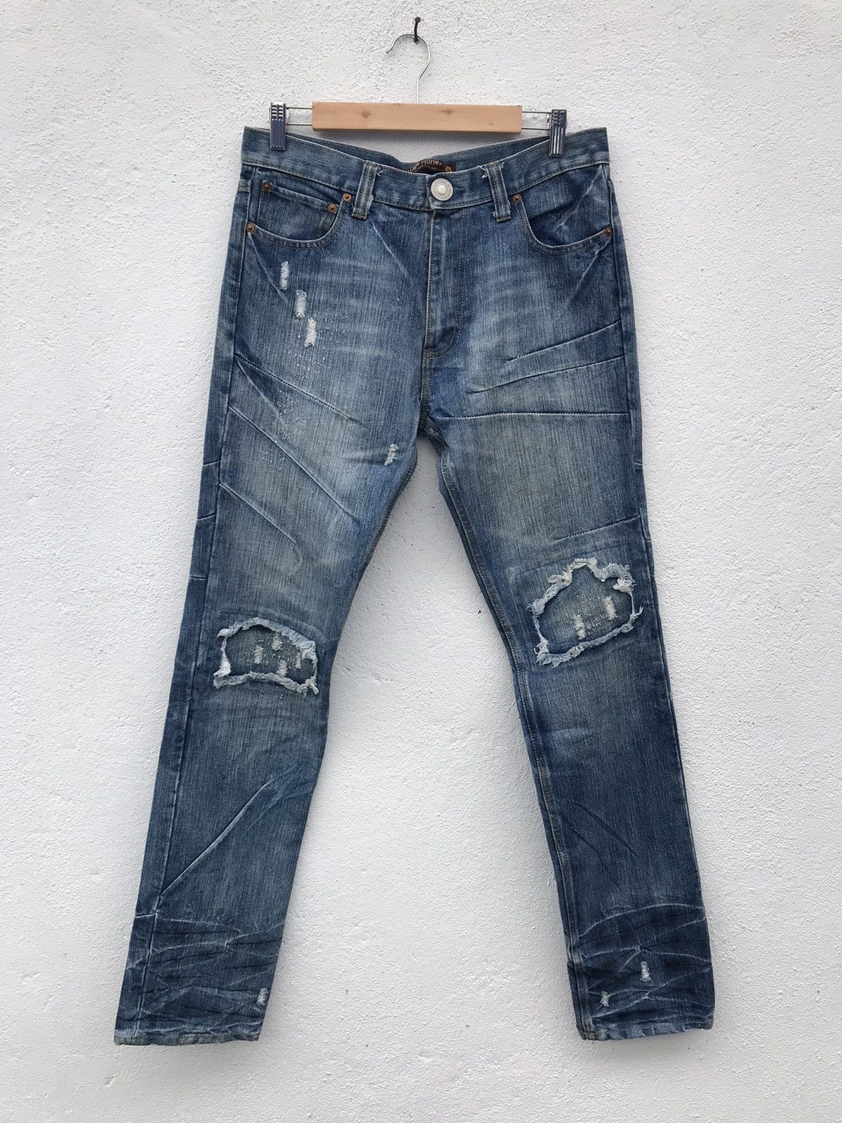 Japanese Brand Heritage Stone Distressed Denim Jeans Size US 32 / EU 48 - 1 Thumbnail